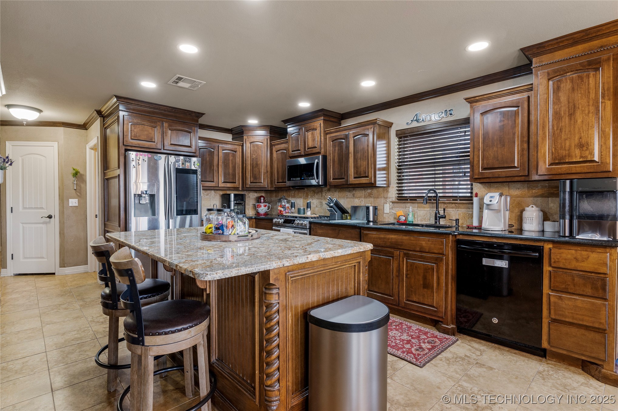 6719 E 85th Street North