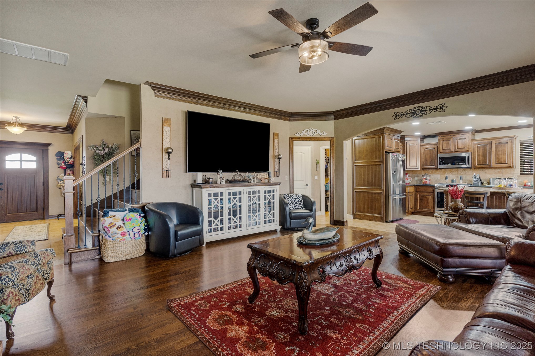 6719 E 85th Street North