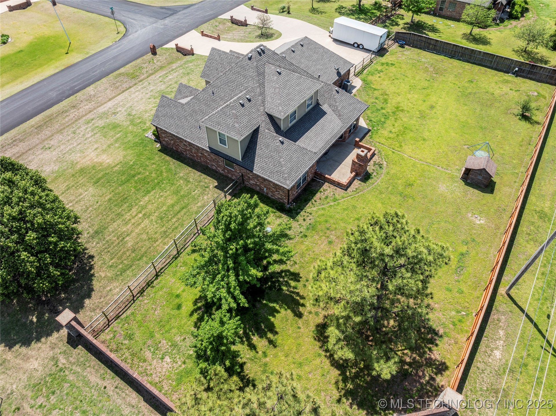 6719 E 85th Street North