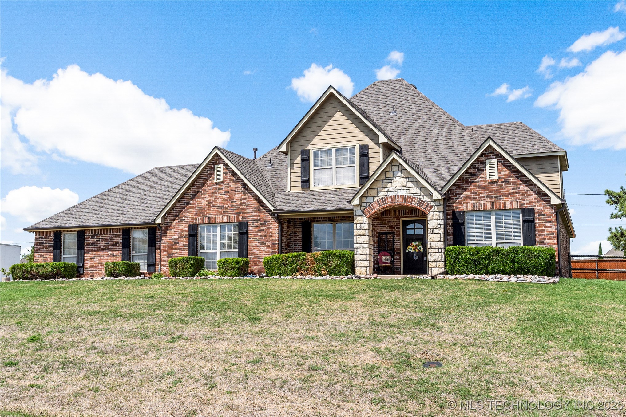 6719 E 85th Street North