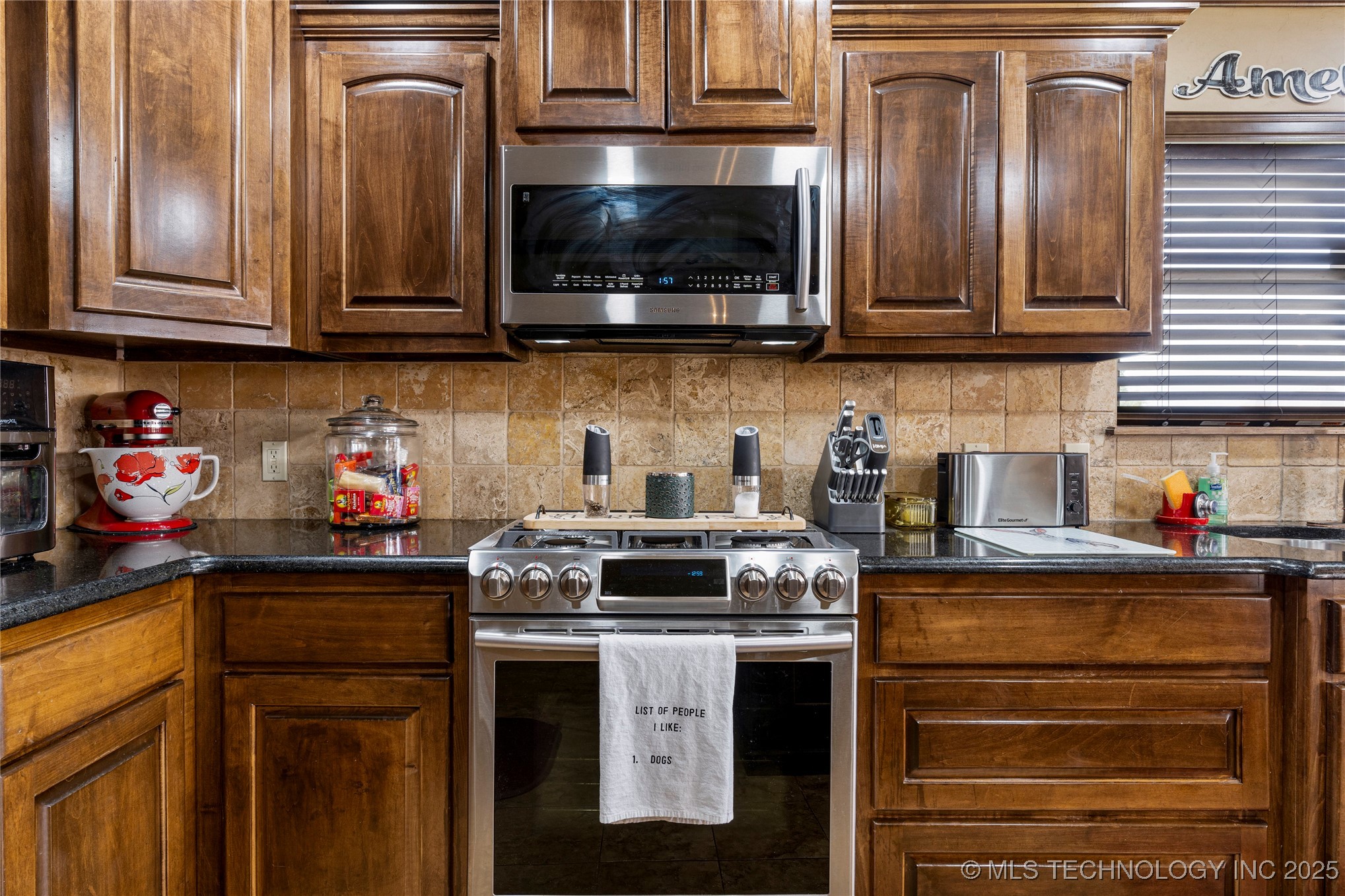 6719 E 85th Street North