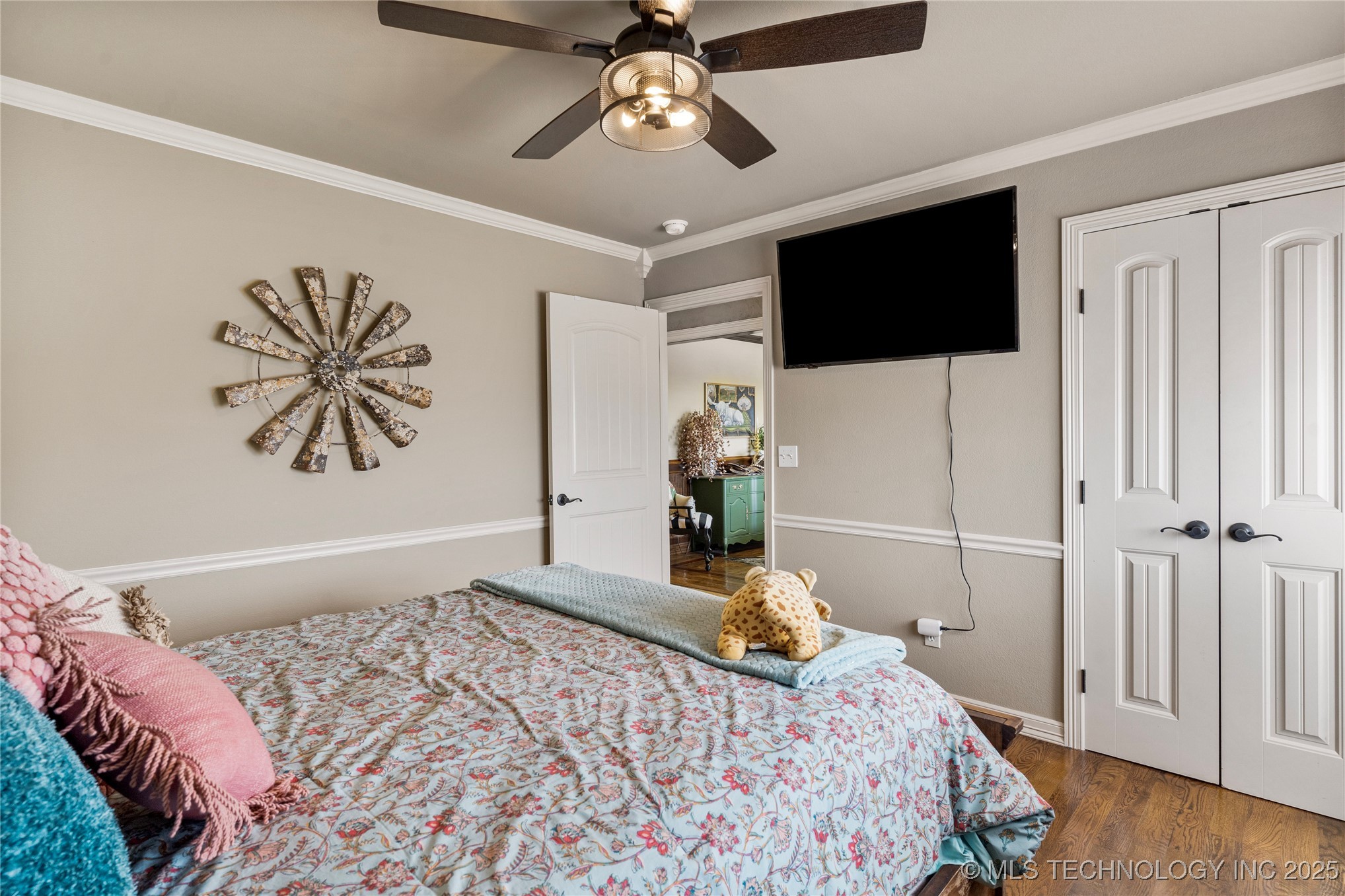 6719 E 85th Street North