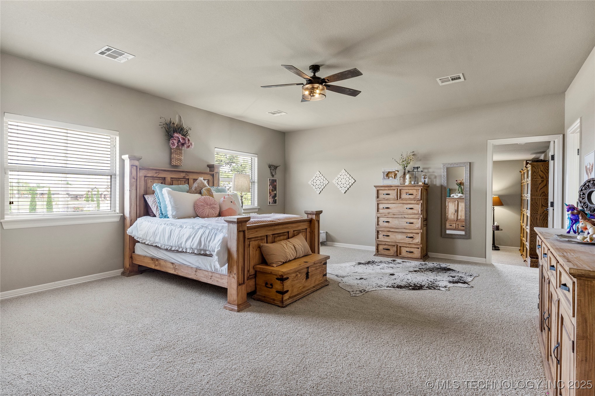 6719 E 85th Street North