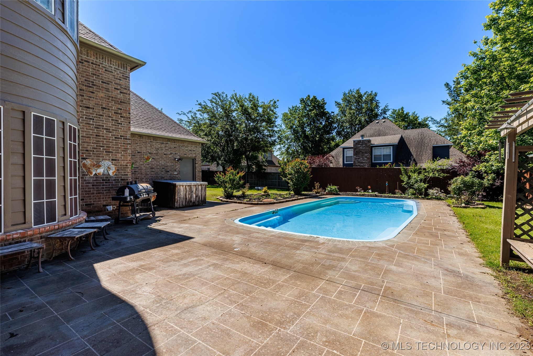 13216 E 93rd Street N