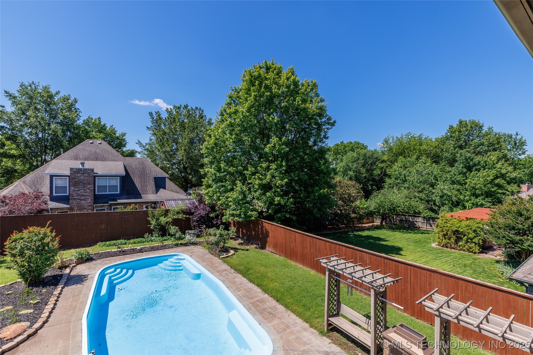 13216 E 93rd Street N