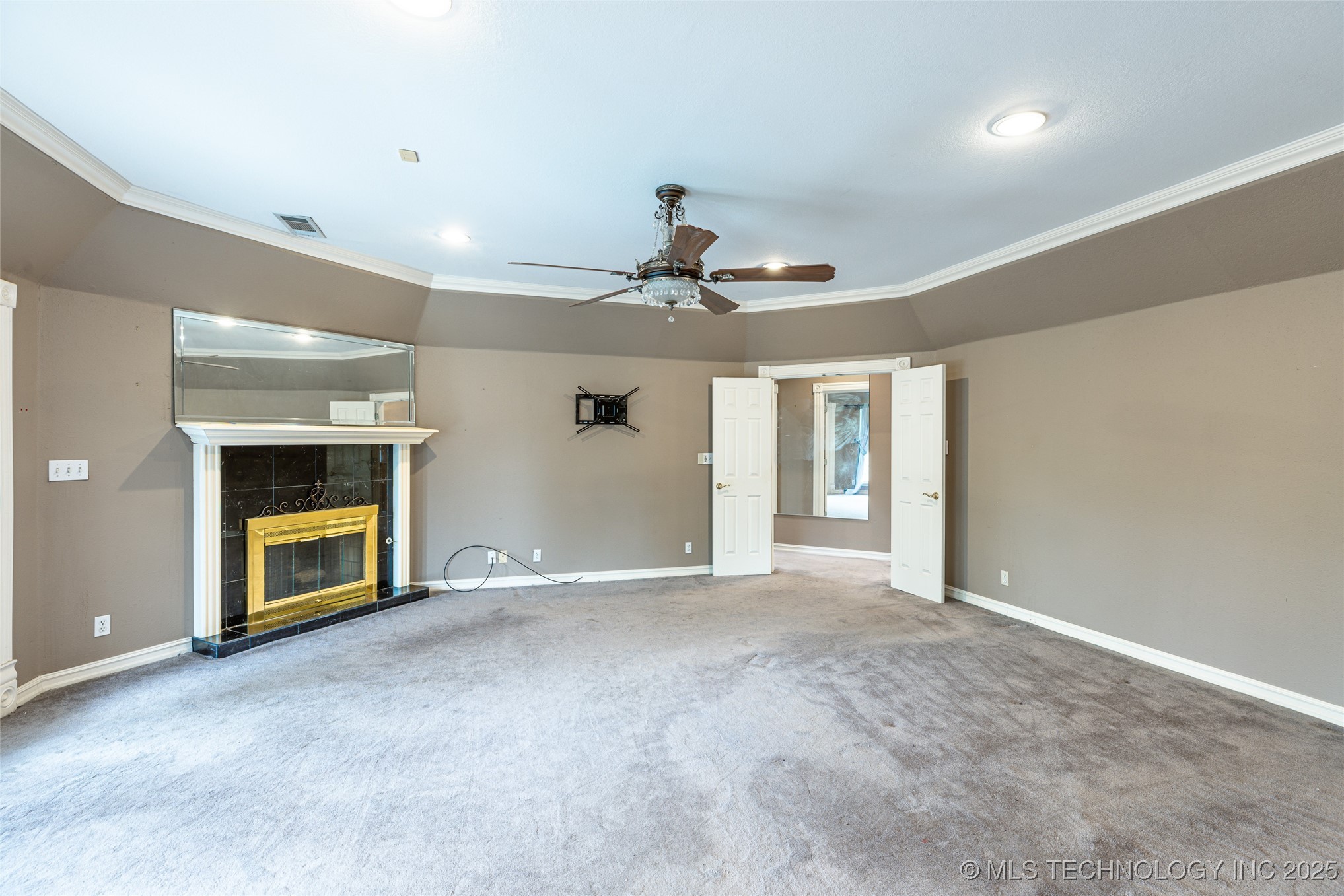 13216 E 93rd Street N