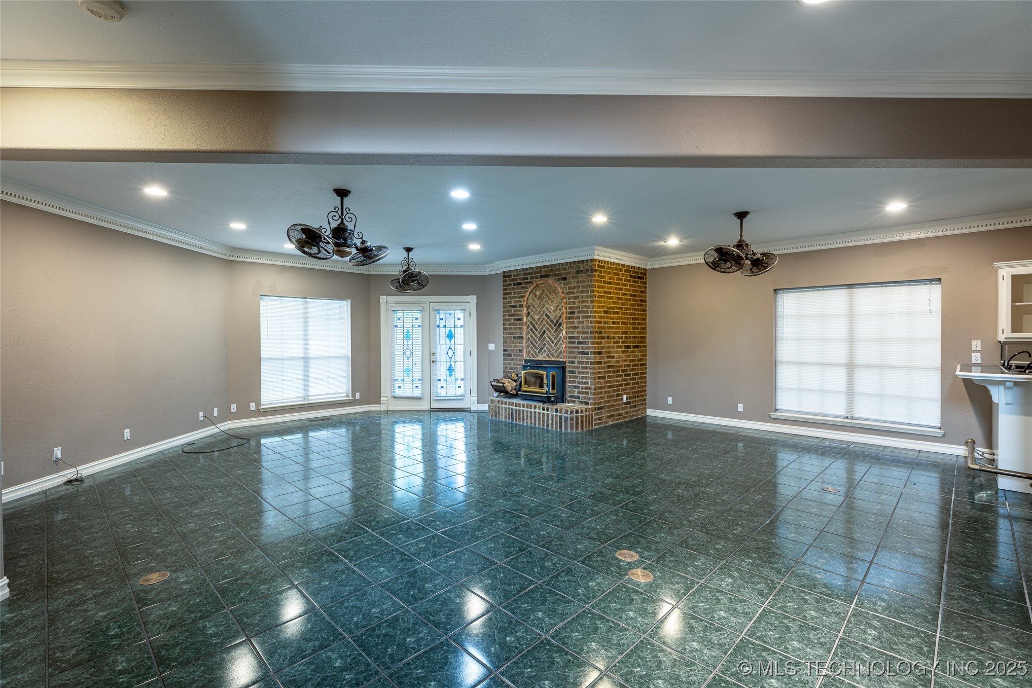 13216 E 93rd Street N