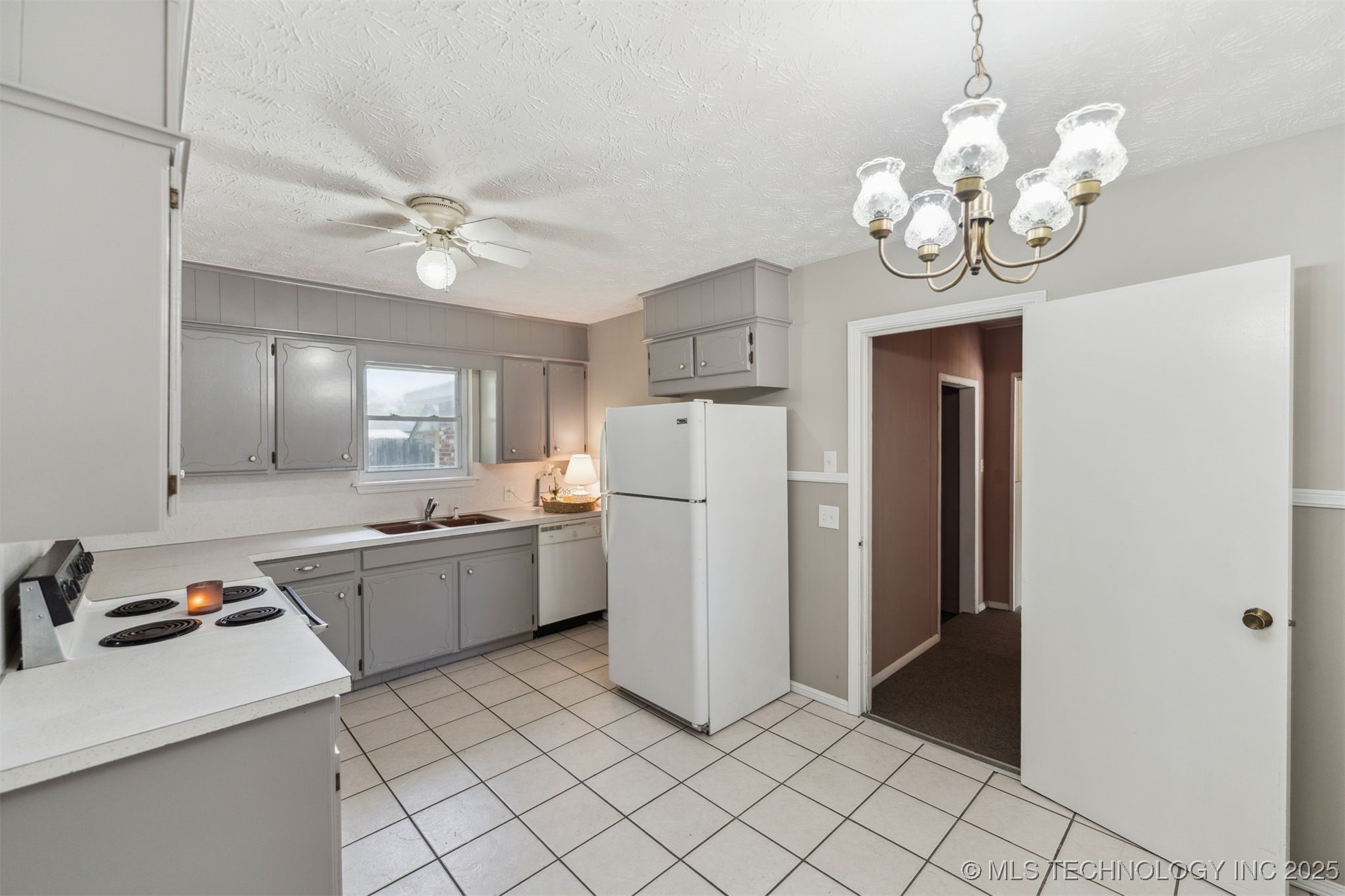 1117 W Chambers Court