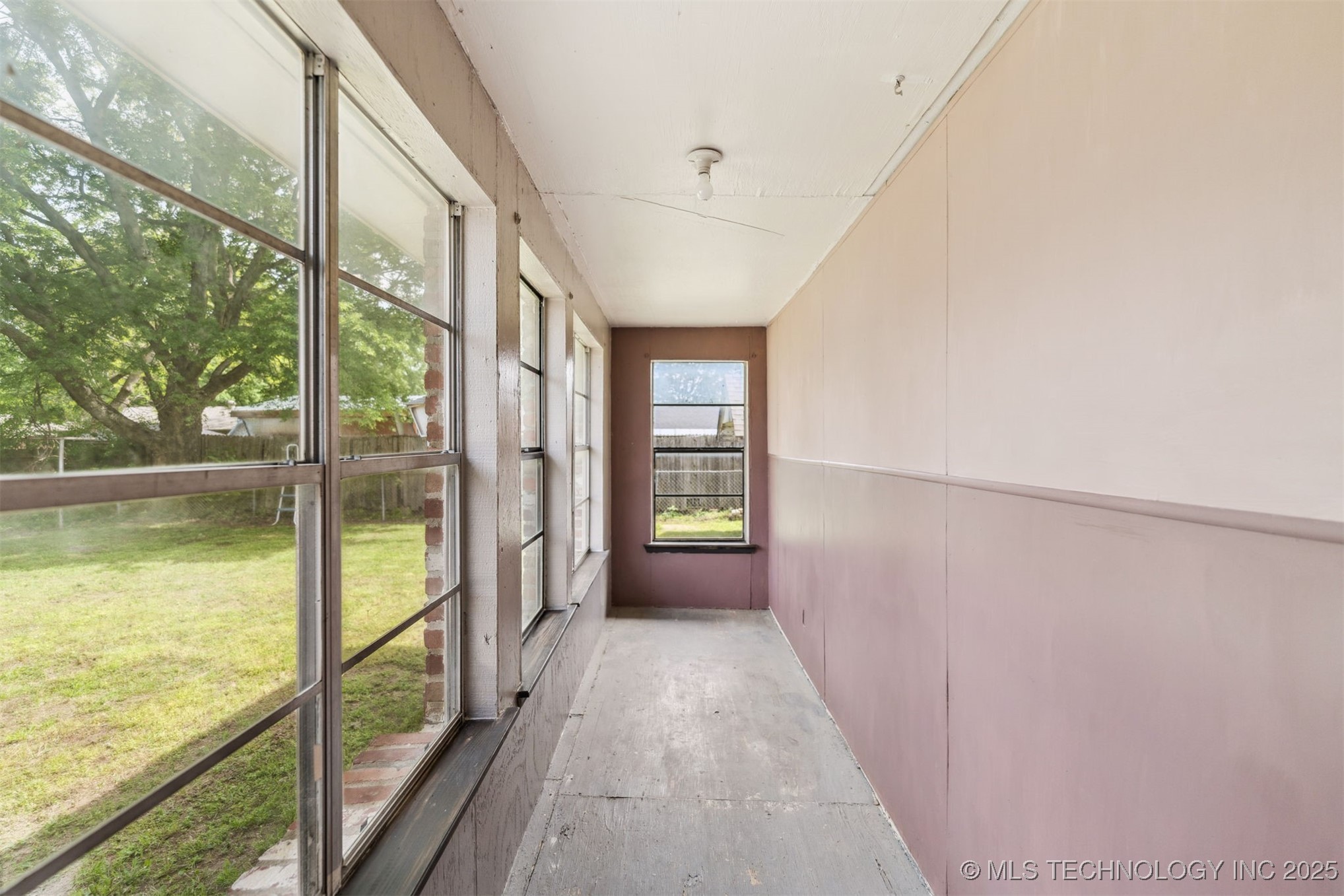 1117 W Chambers Court