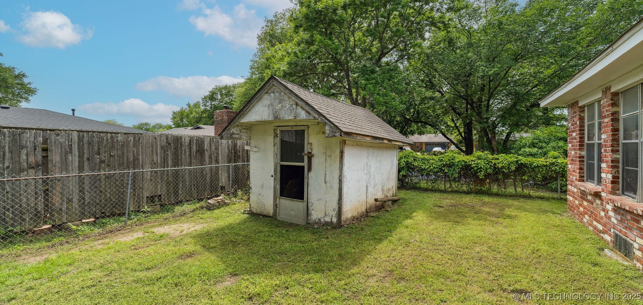 1117 W Chambers Court