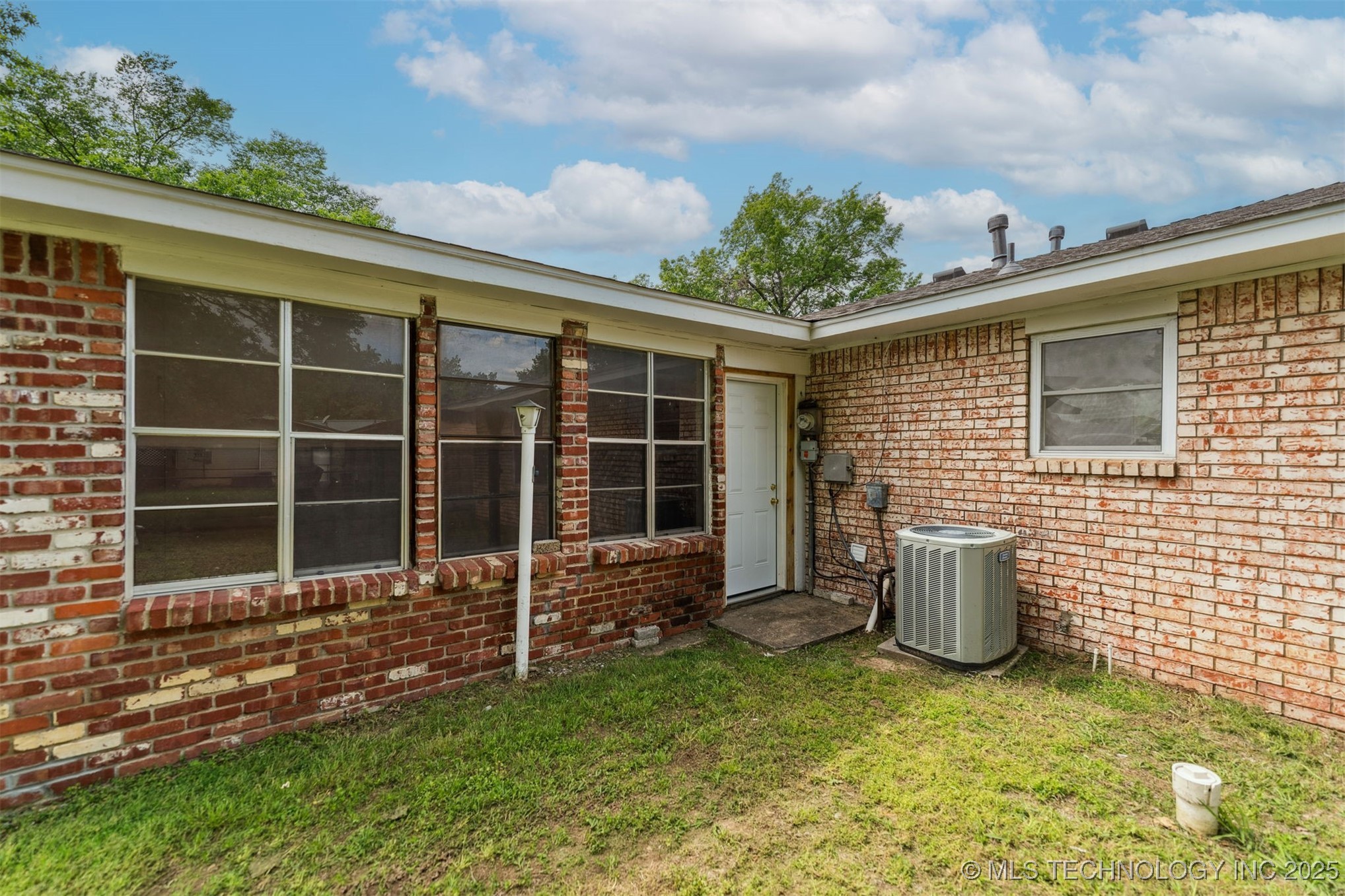 1117 W Chambers Court