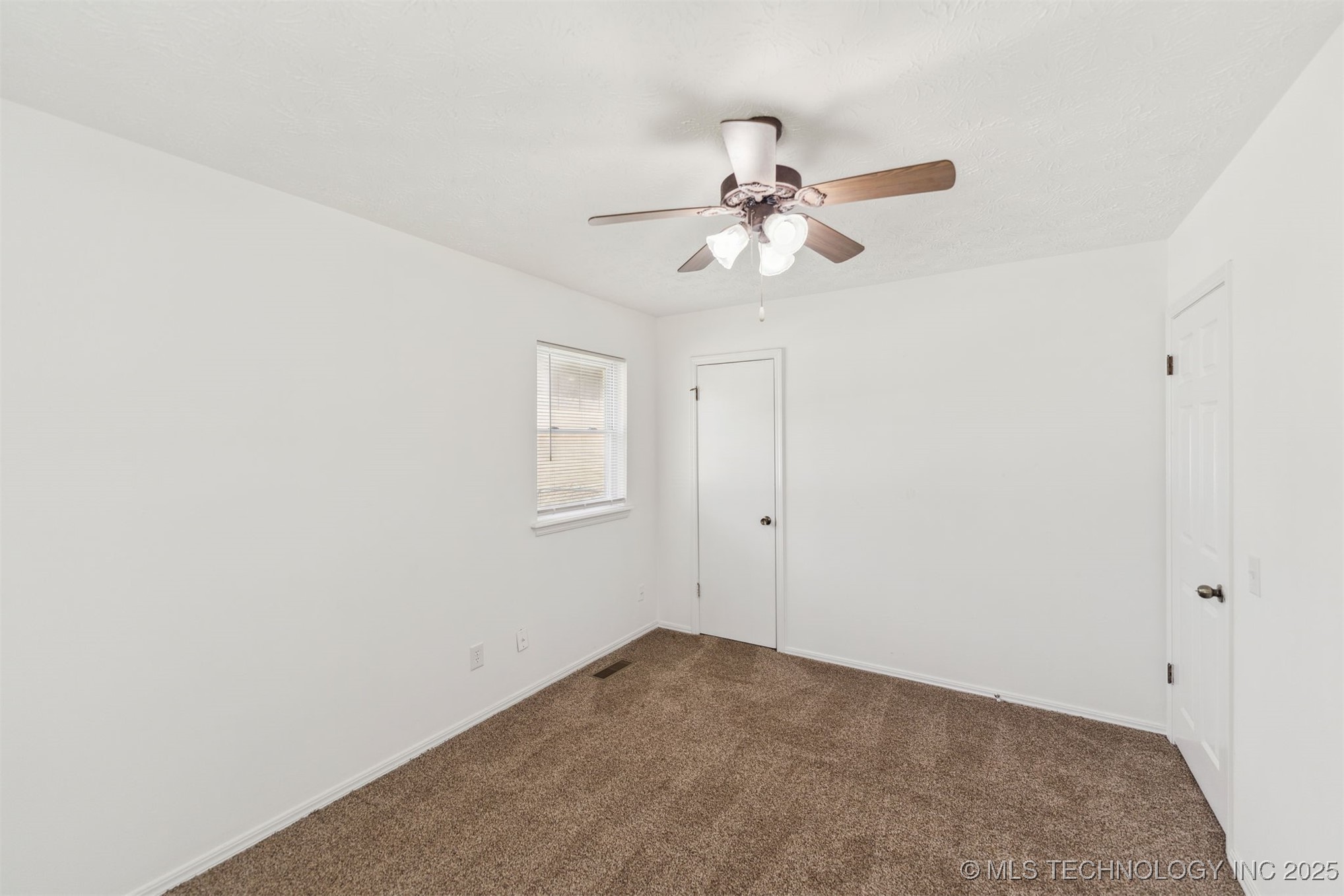 1117 W Chambers Court