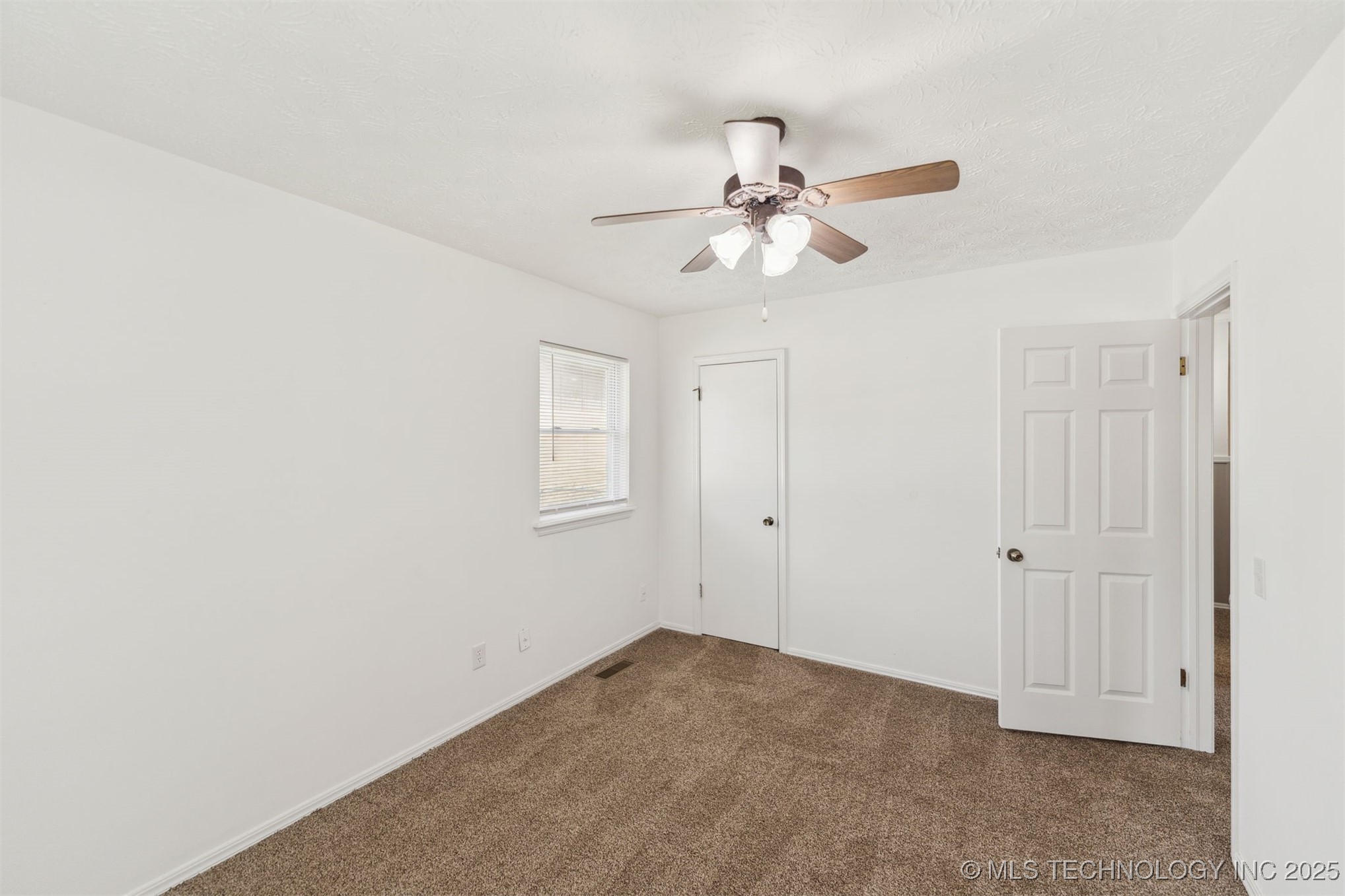 1117 W Chambers Court