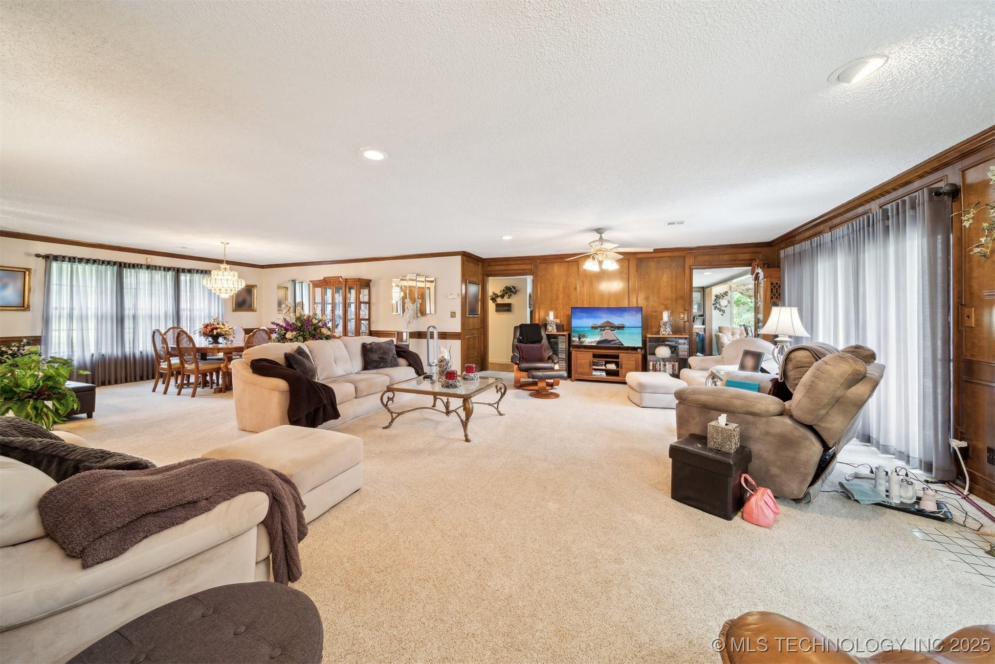 1295 Easy Street