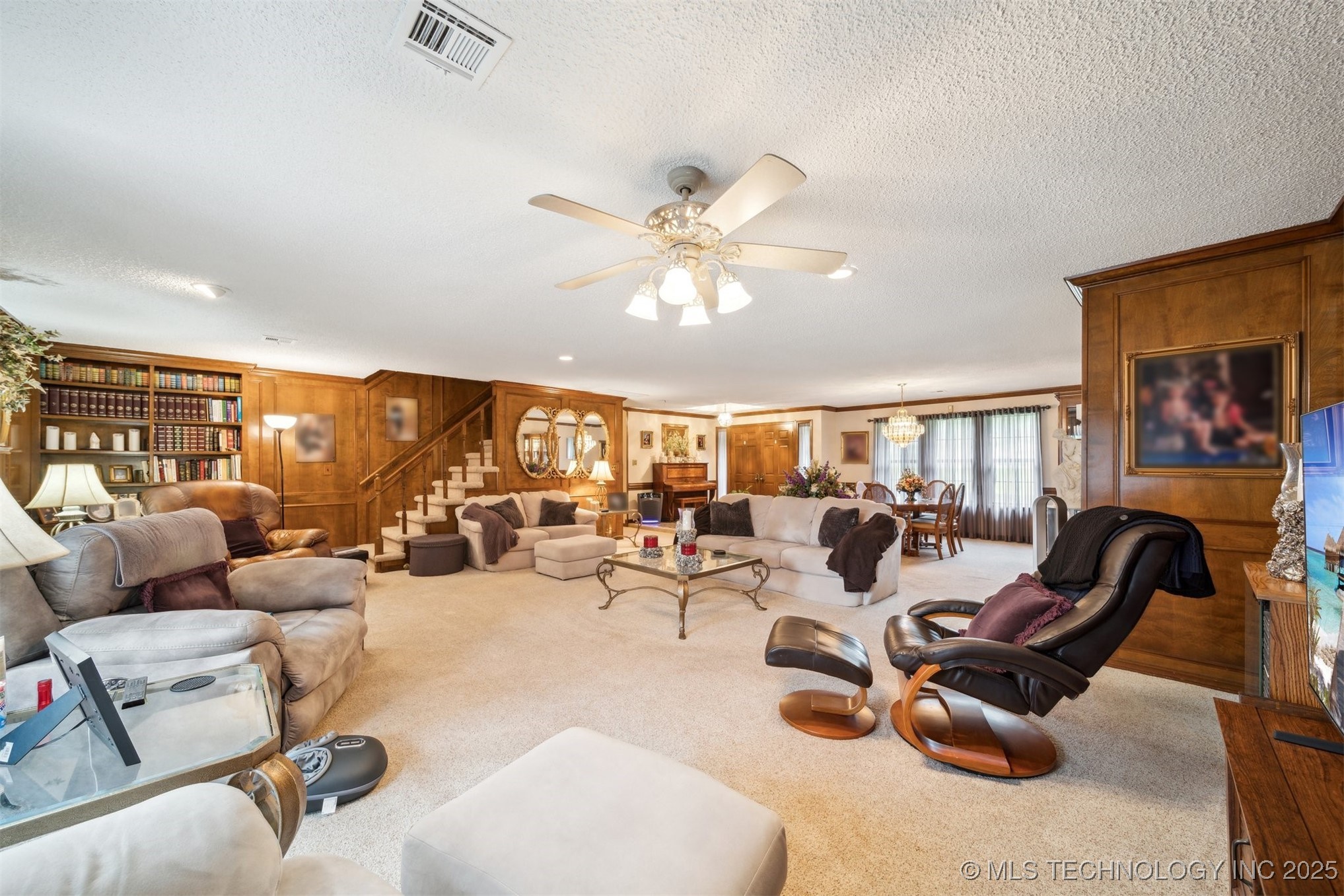 1295 Easy Street