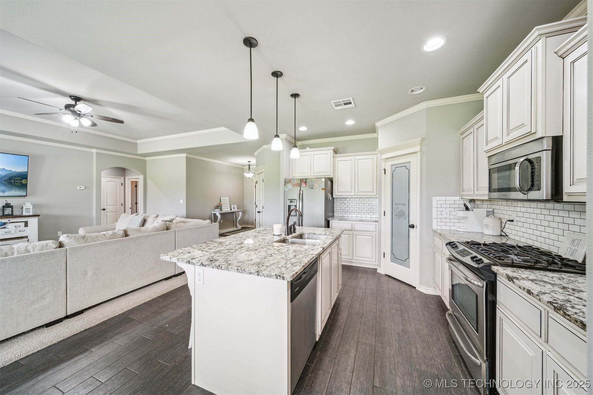 14698 Eagle Drive