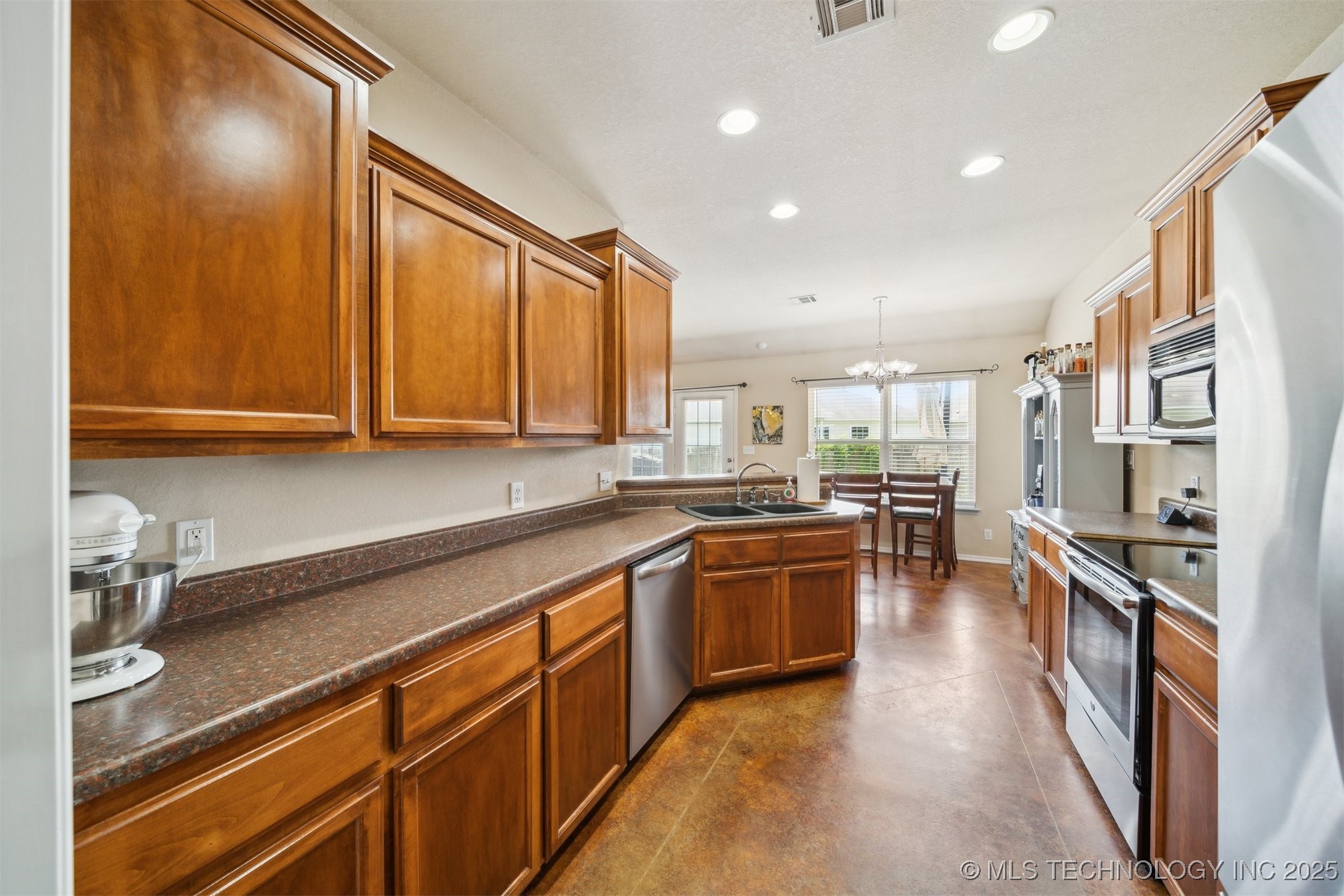9668 E 530 Road