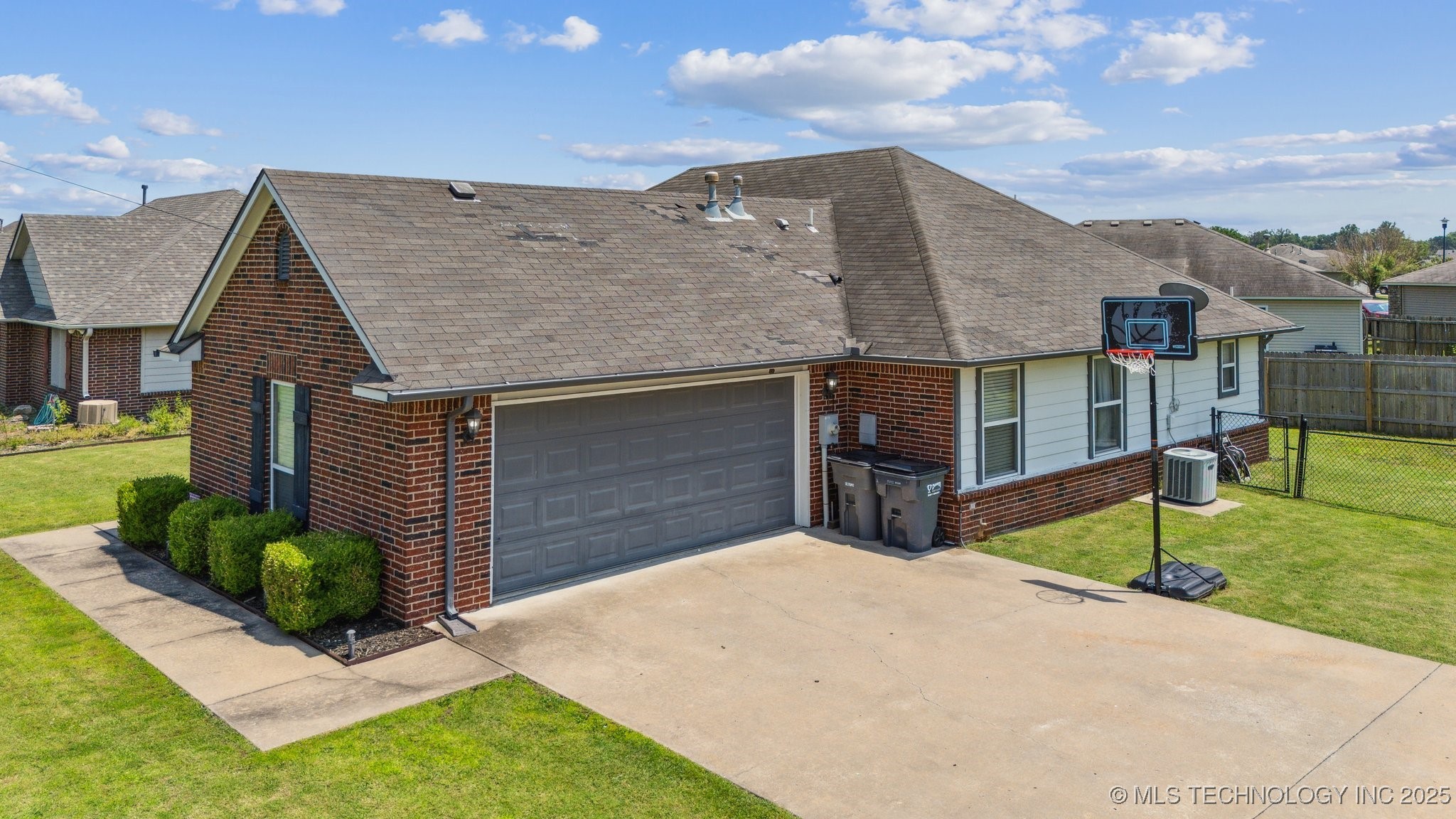 9668 E 530 Road