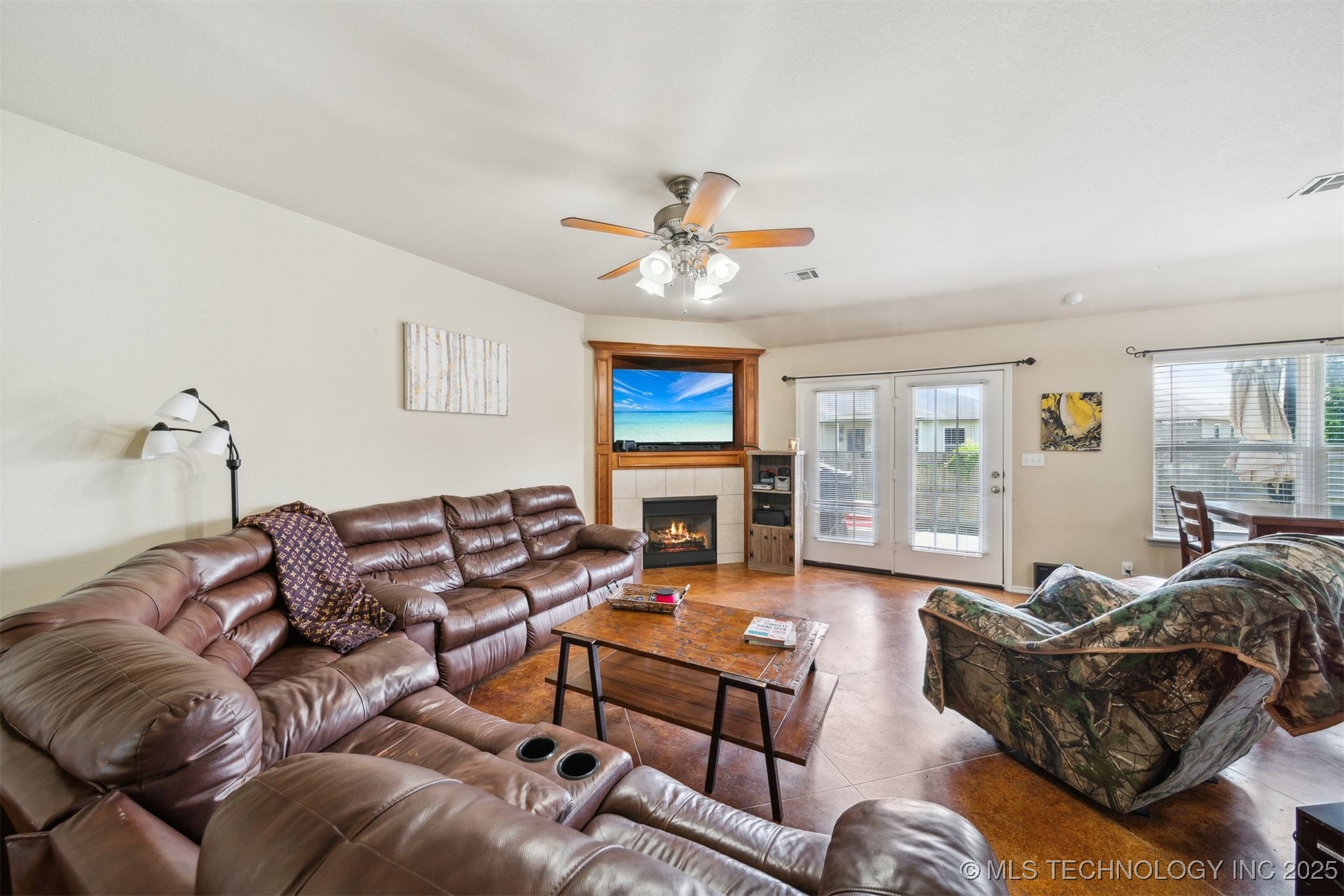 9668 E 530 Road
