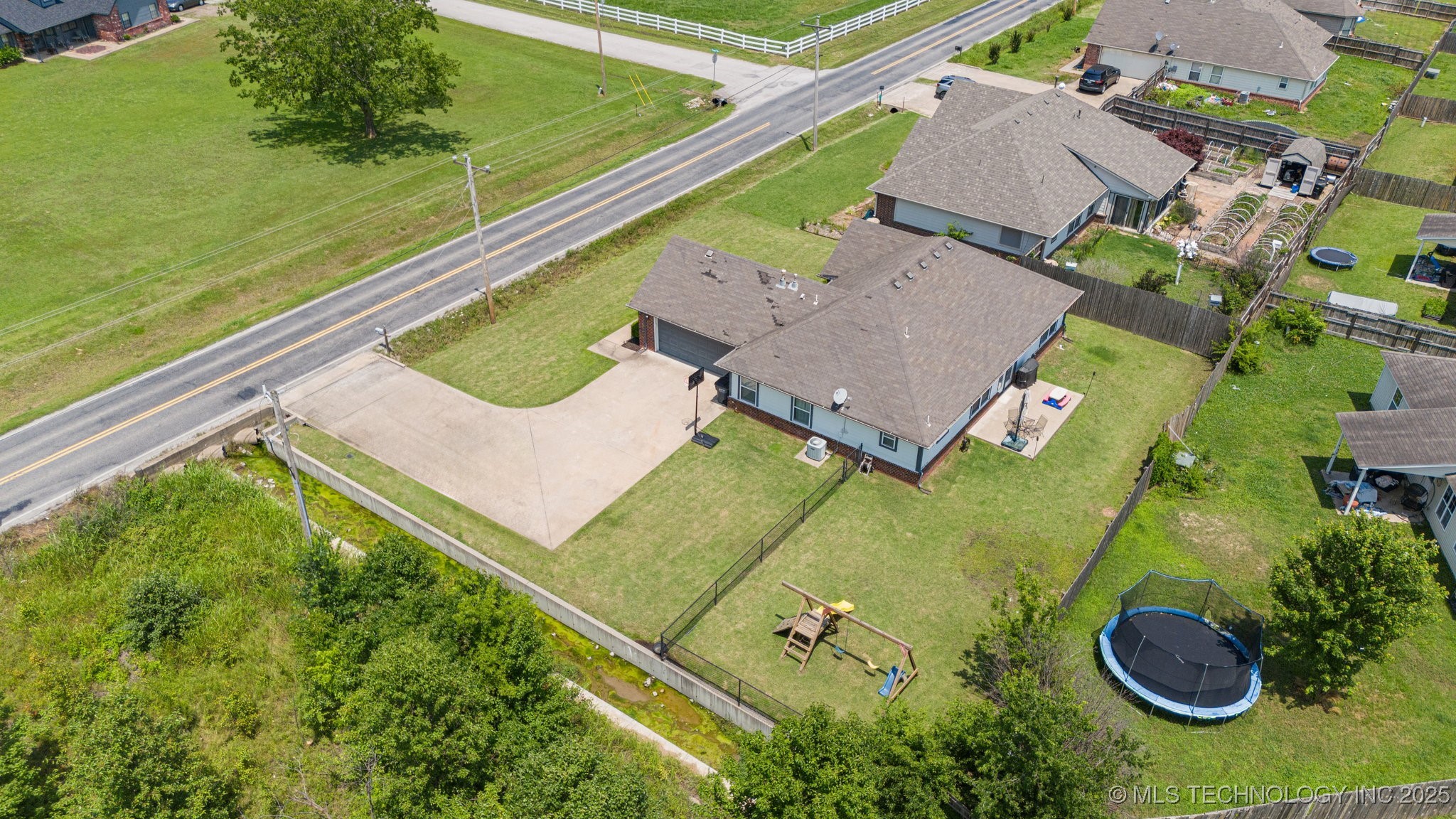 9668 E 530 Road