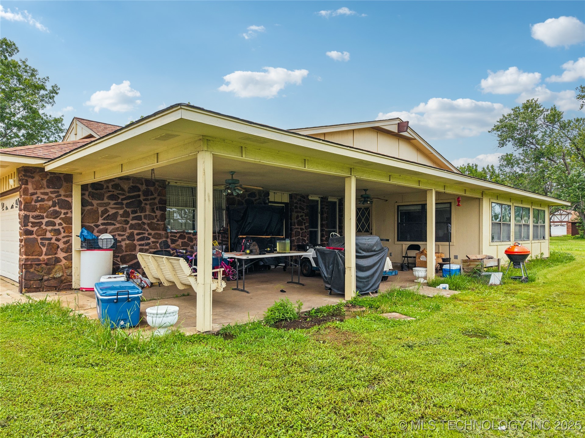 24601 S Meadow Circle Drive