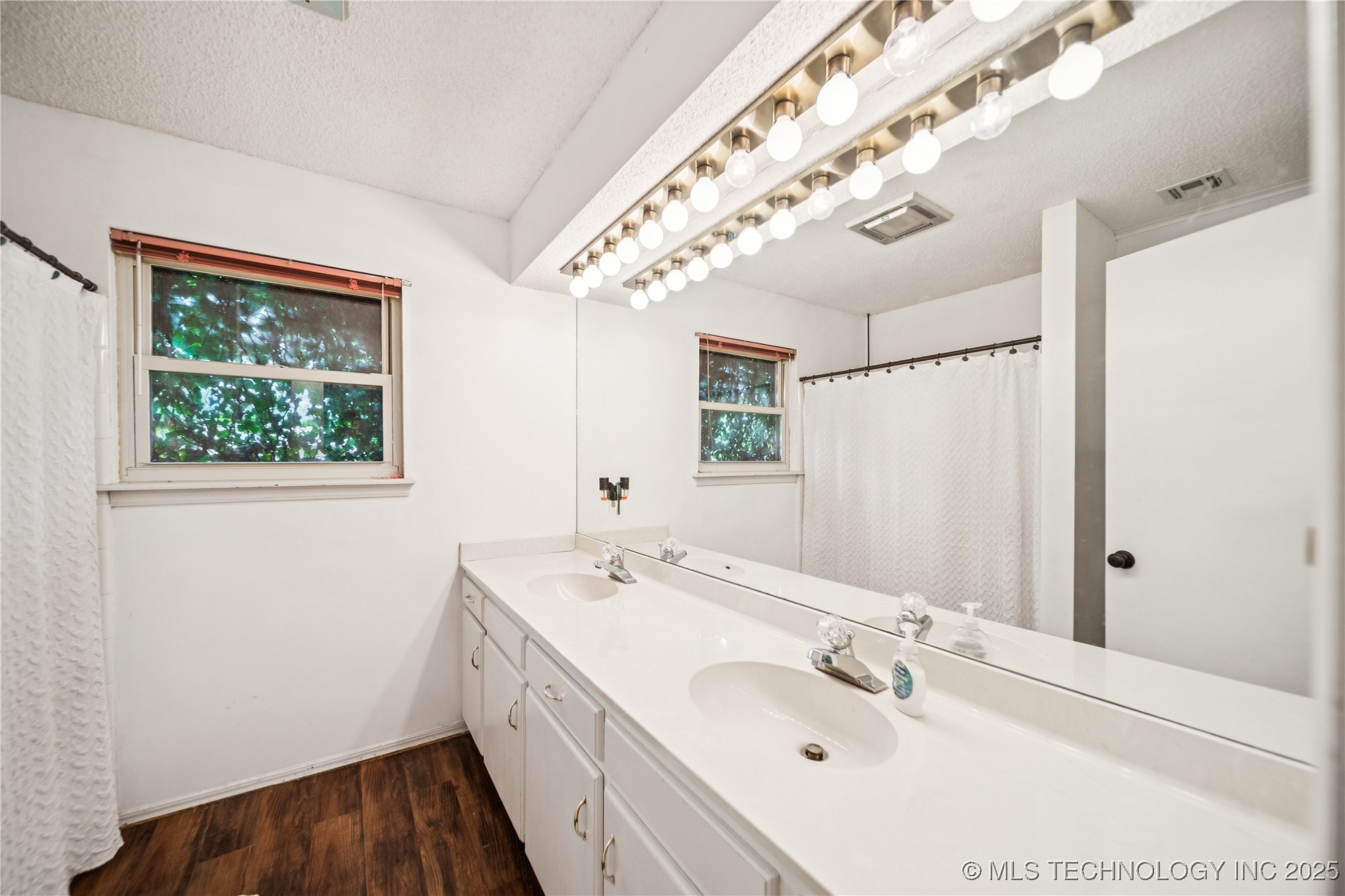 24601 S Meadow Circle Drive