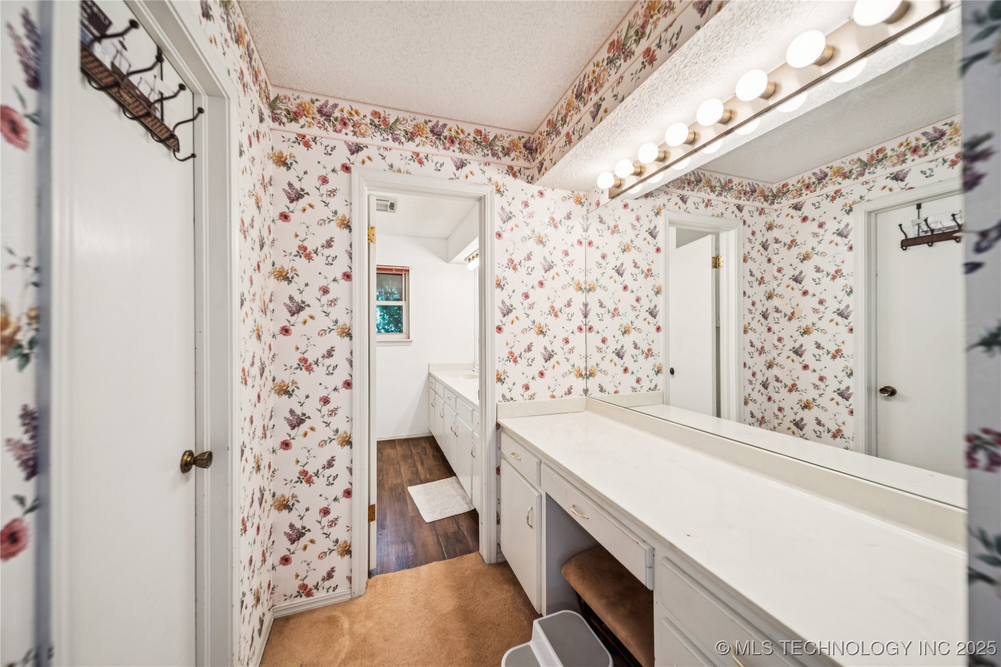 24601 S Meadow Circle Drive