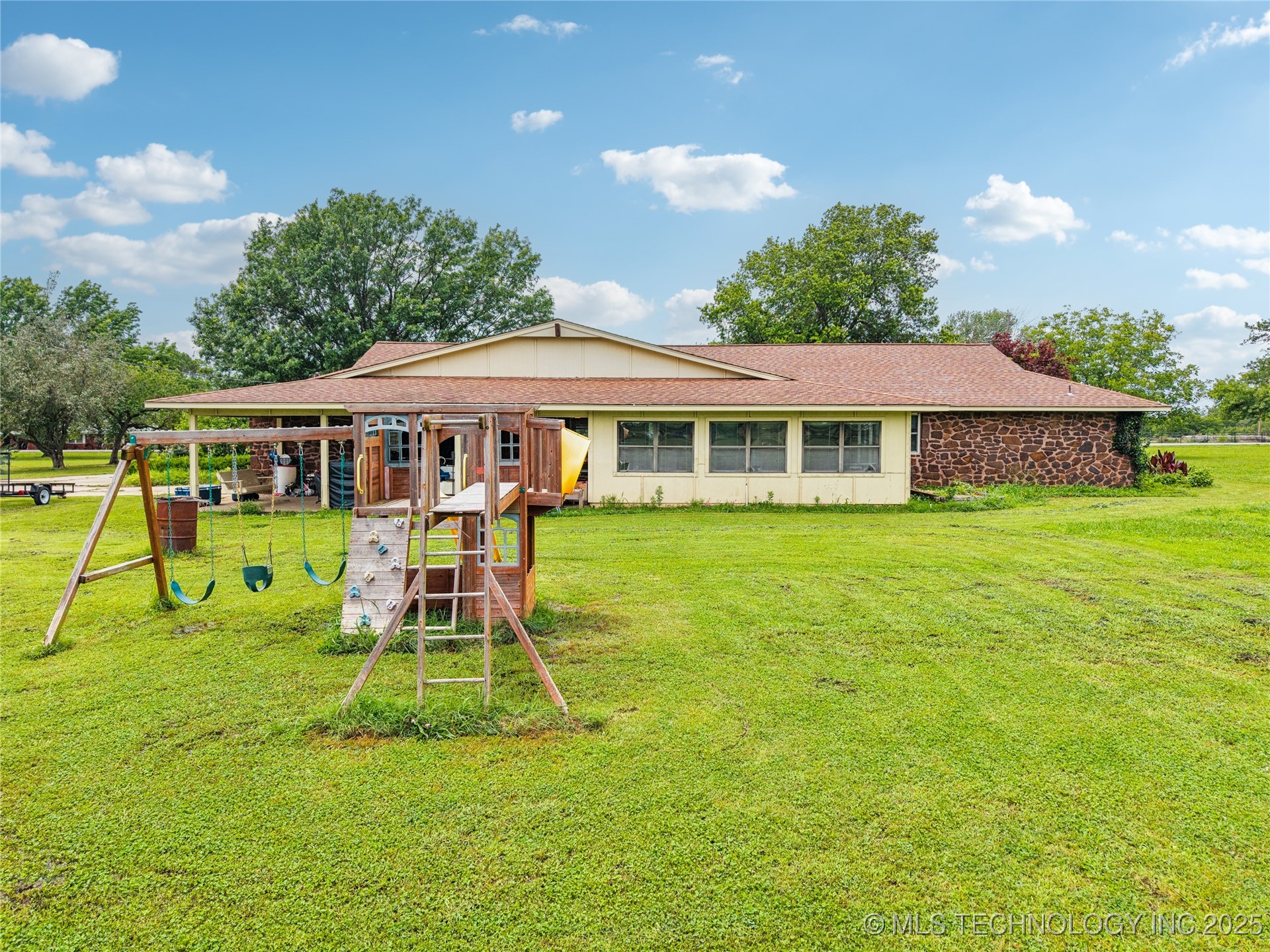 24601 S Meadow Circle Drive