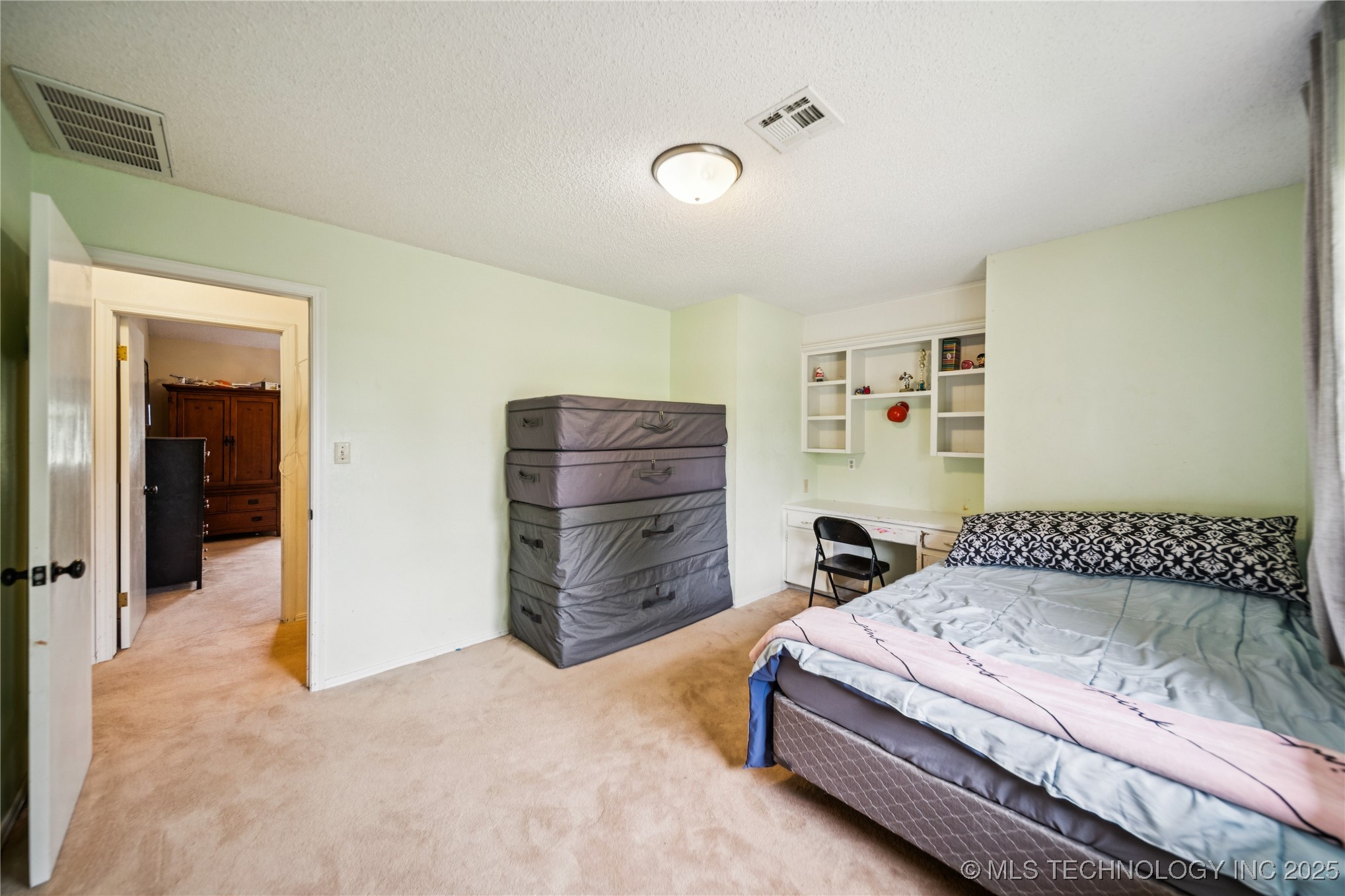 24601 S Meadow Circle Drive