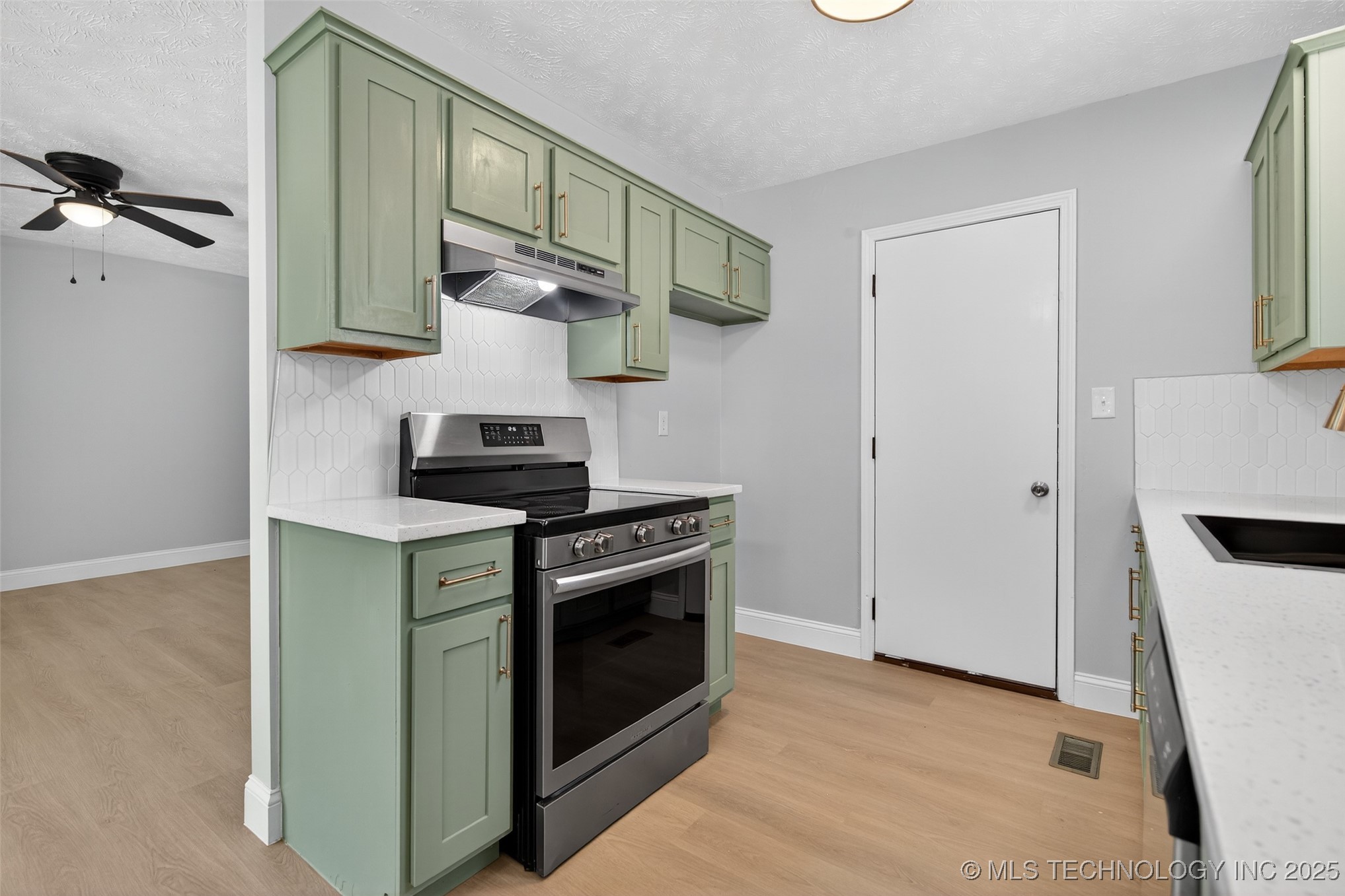 1804 W Sunset Drive