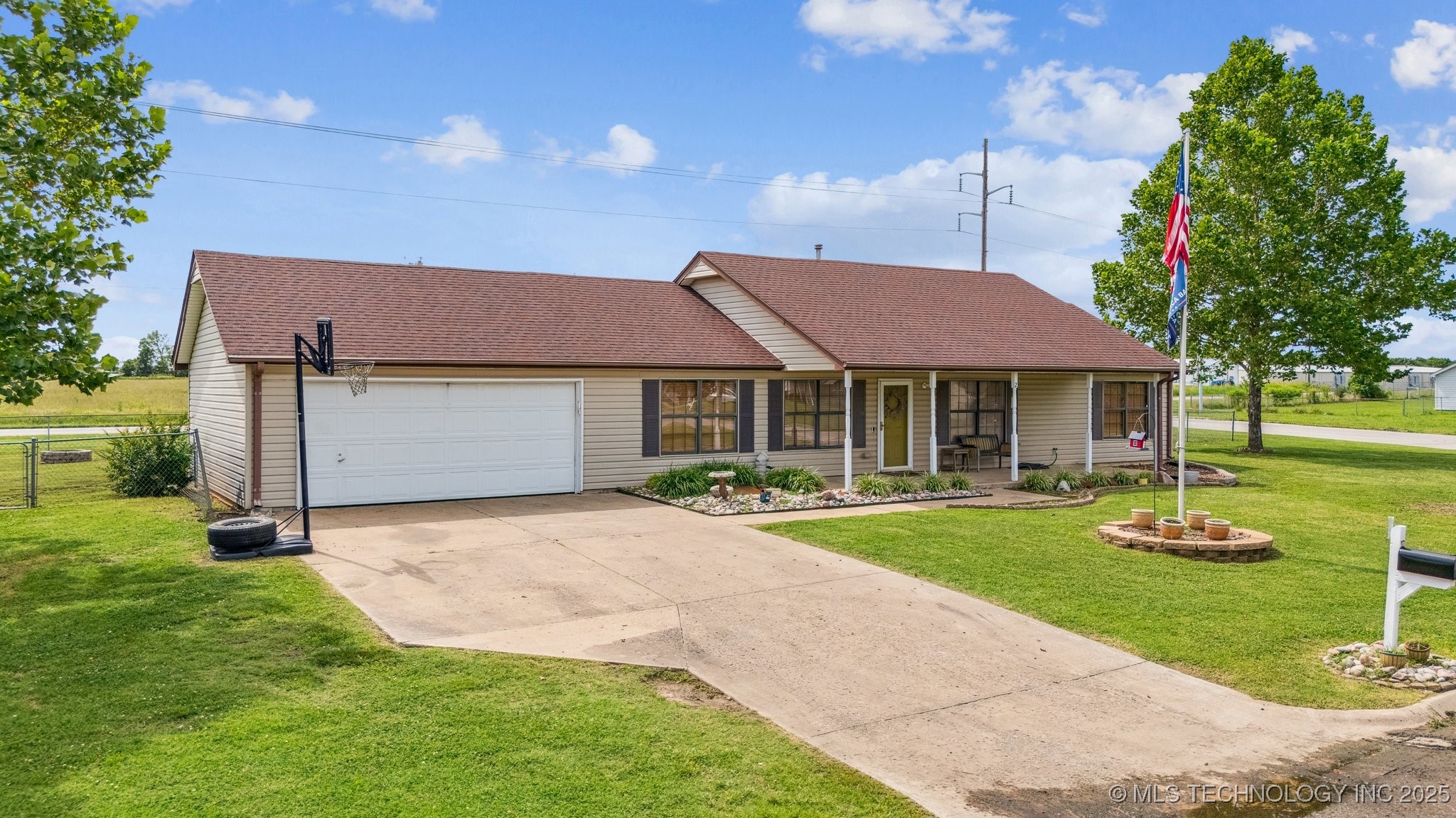 2 Ketchum Street