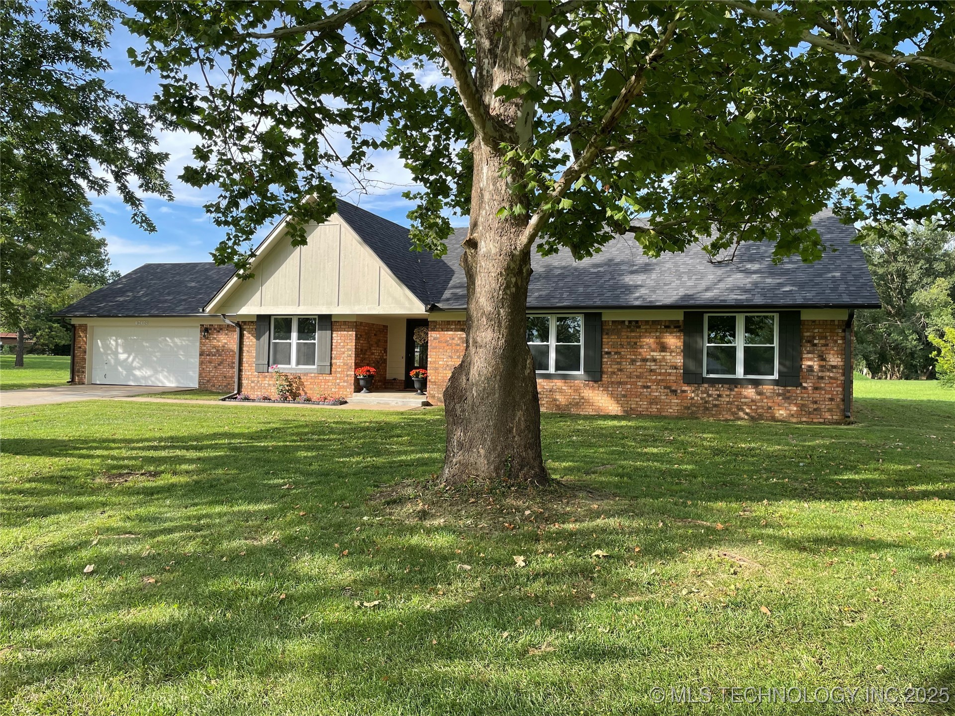 30385 S Beechwood Lane