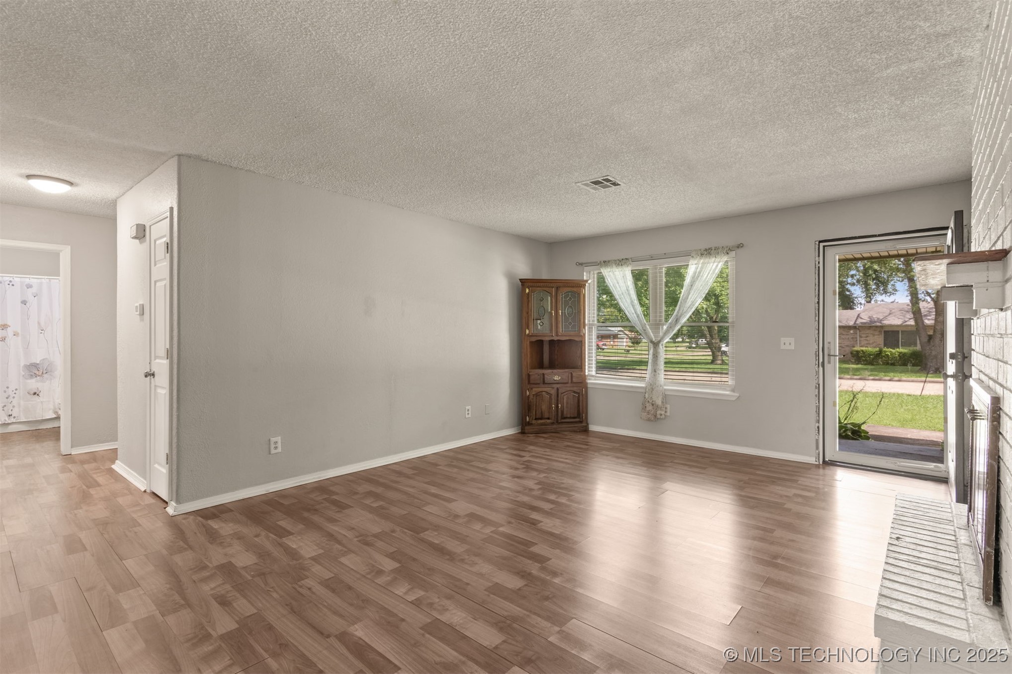 119 W 9th Place S