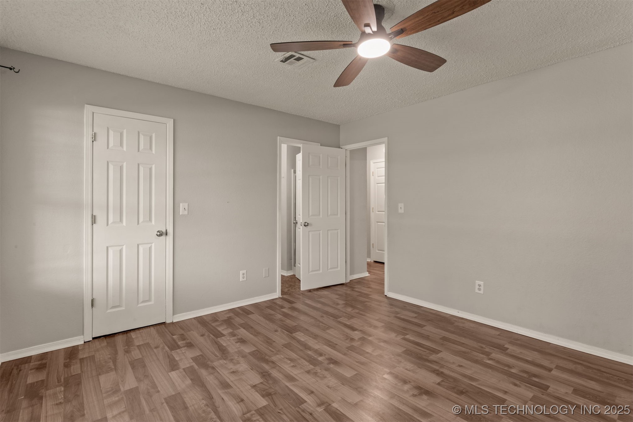 119 W 9th Place S