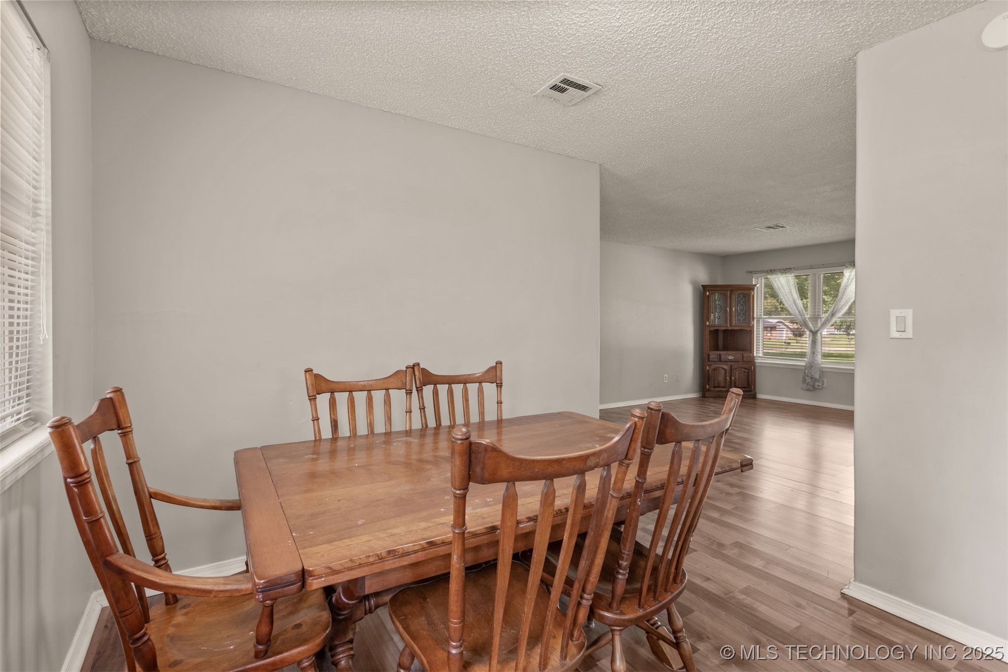 119 W 9th Place S