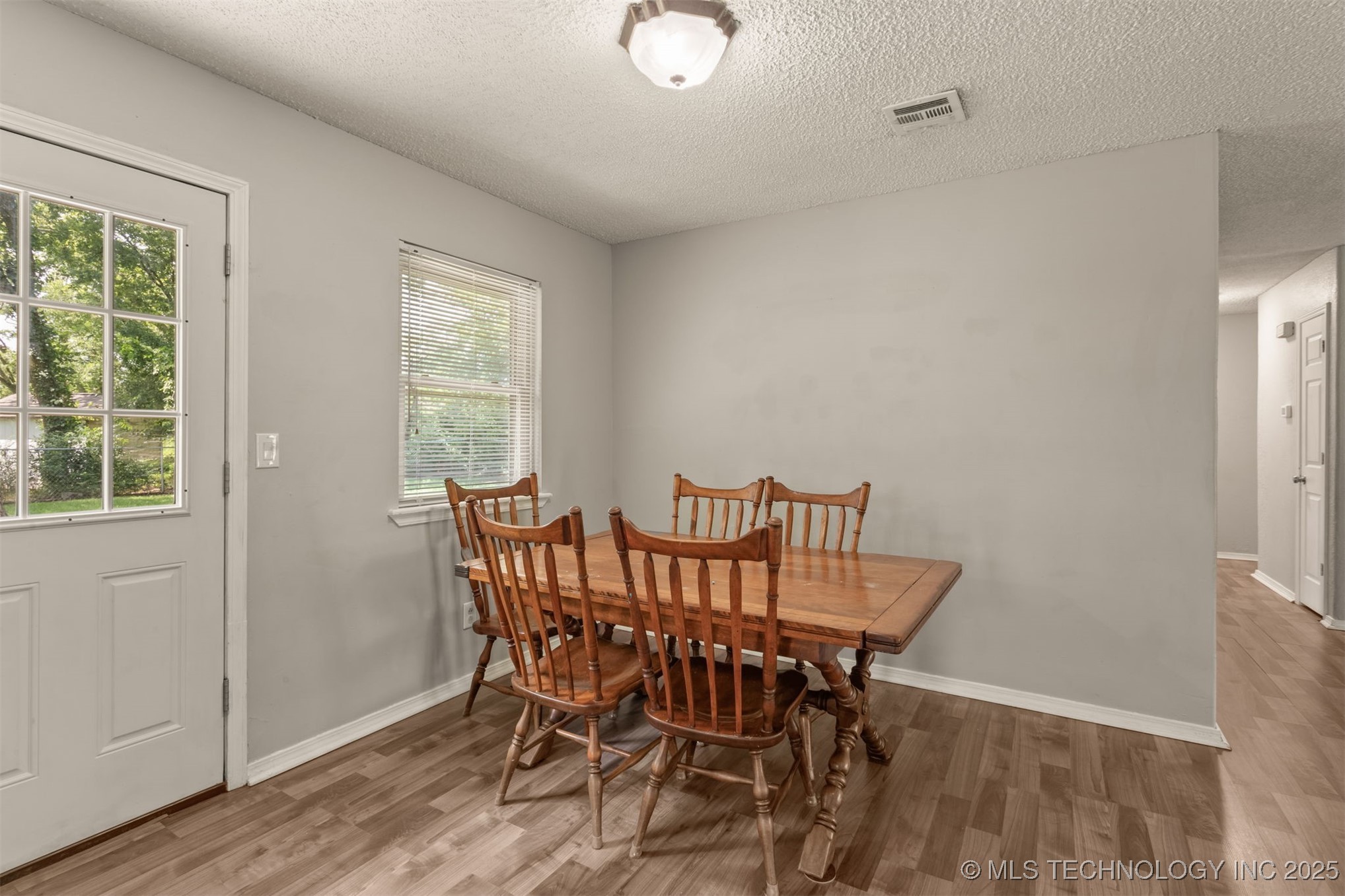 119 W 9th Place S