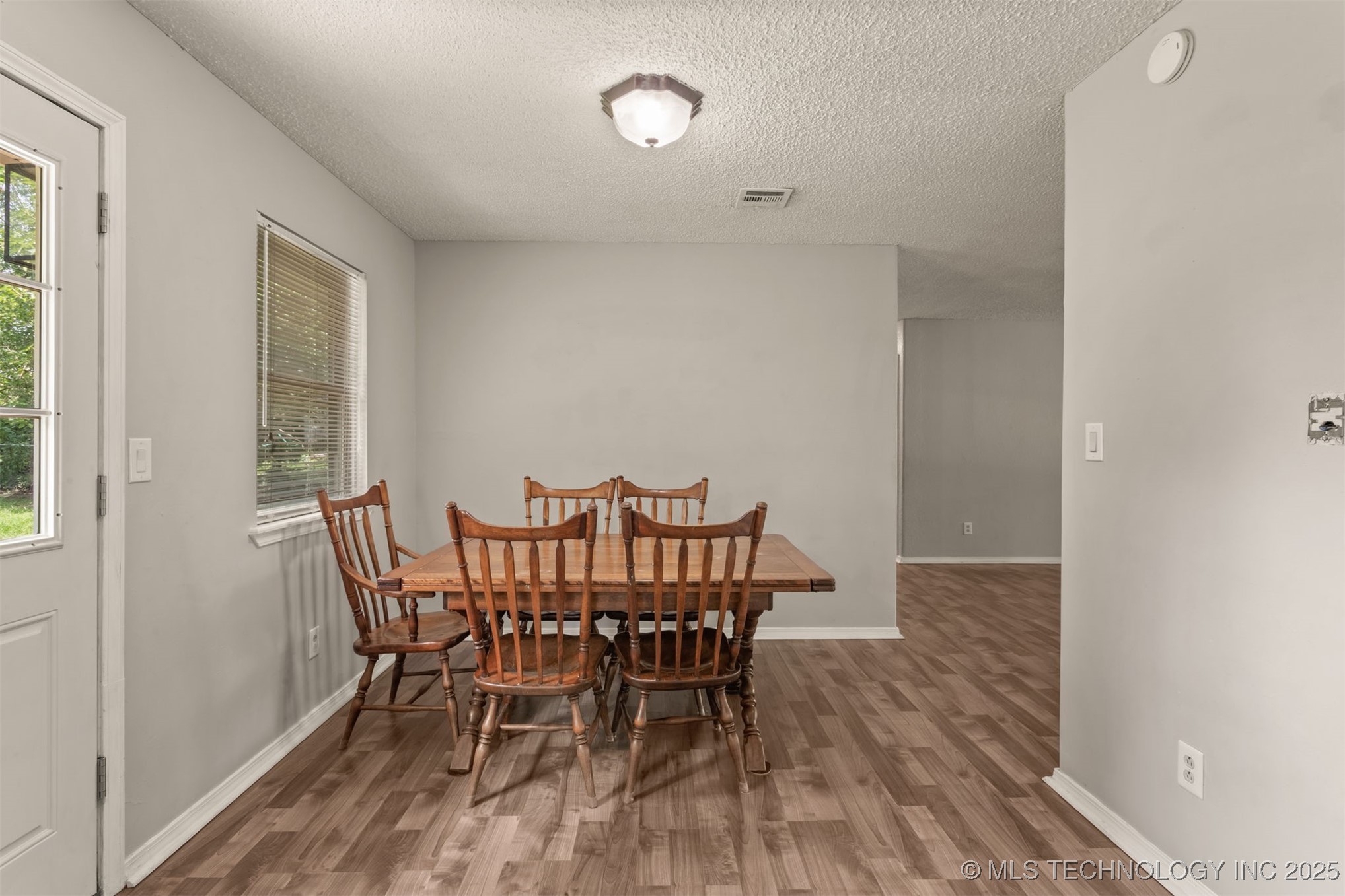 119 W 9th Place S