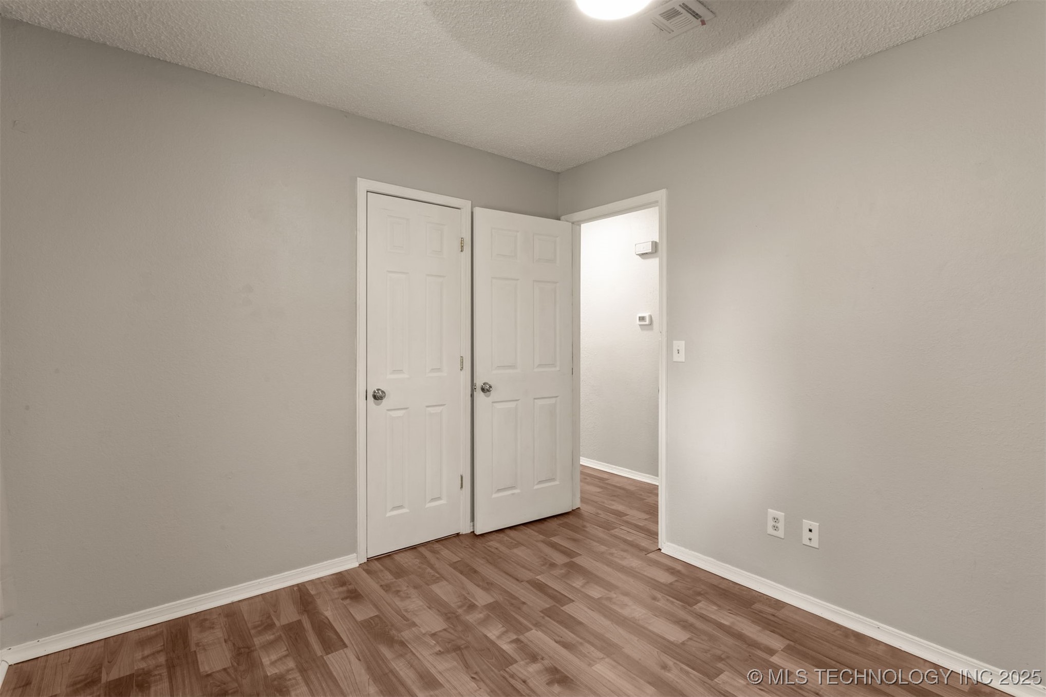 119 W 9th Place S