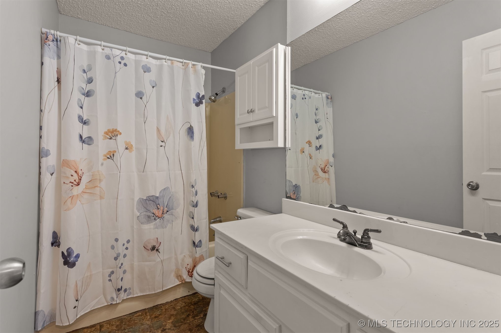 119 W 9th Place S