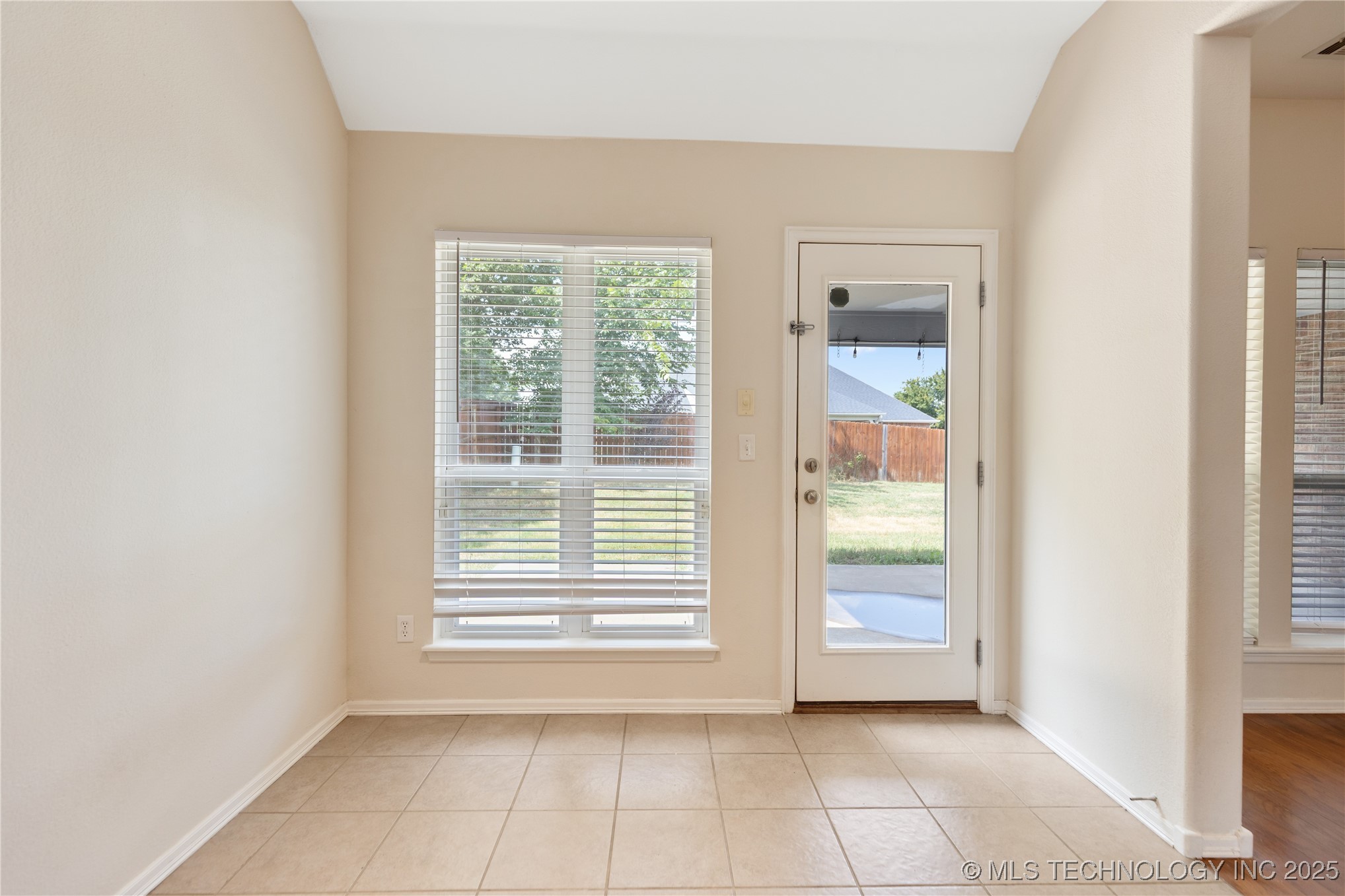 10206 N 142nd East Avenue