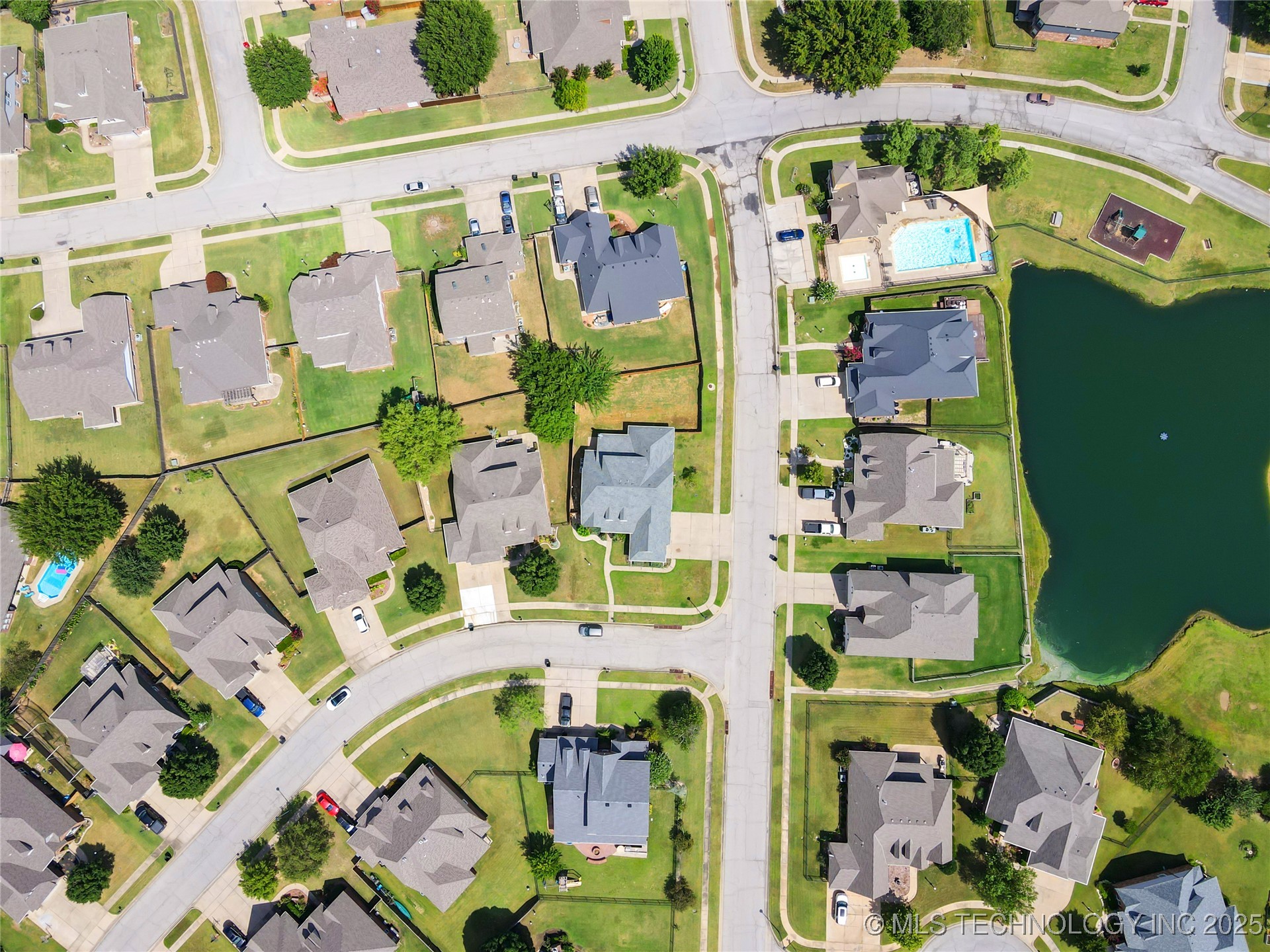 10206 N 142nd East Avenue