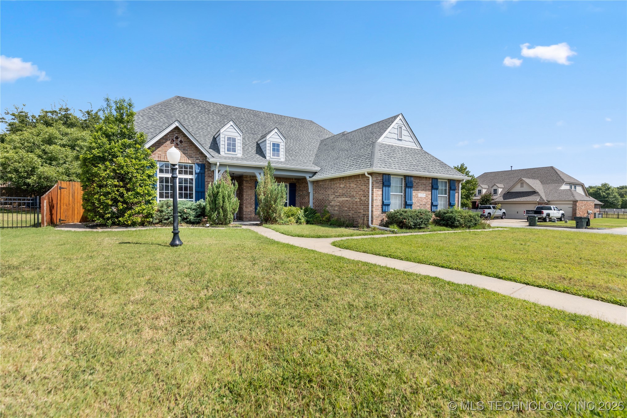 10206 N 142nd East Avenue