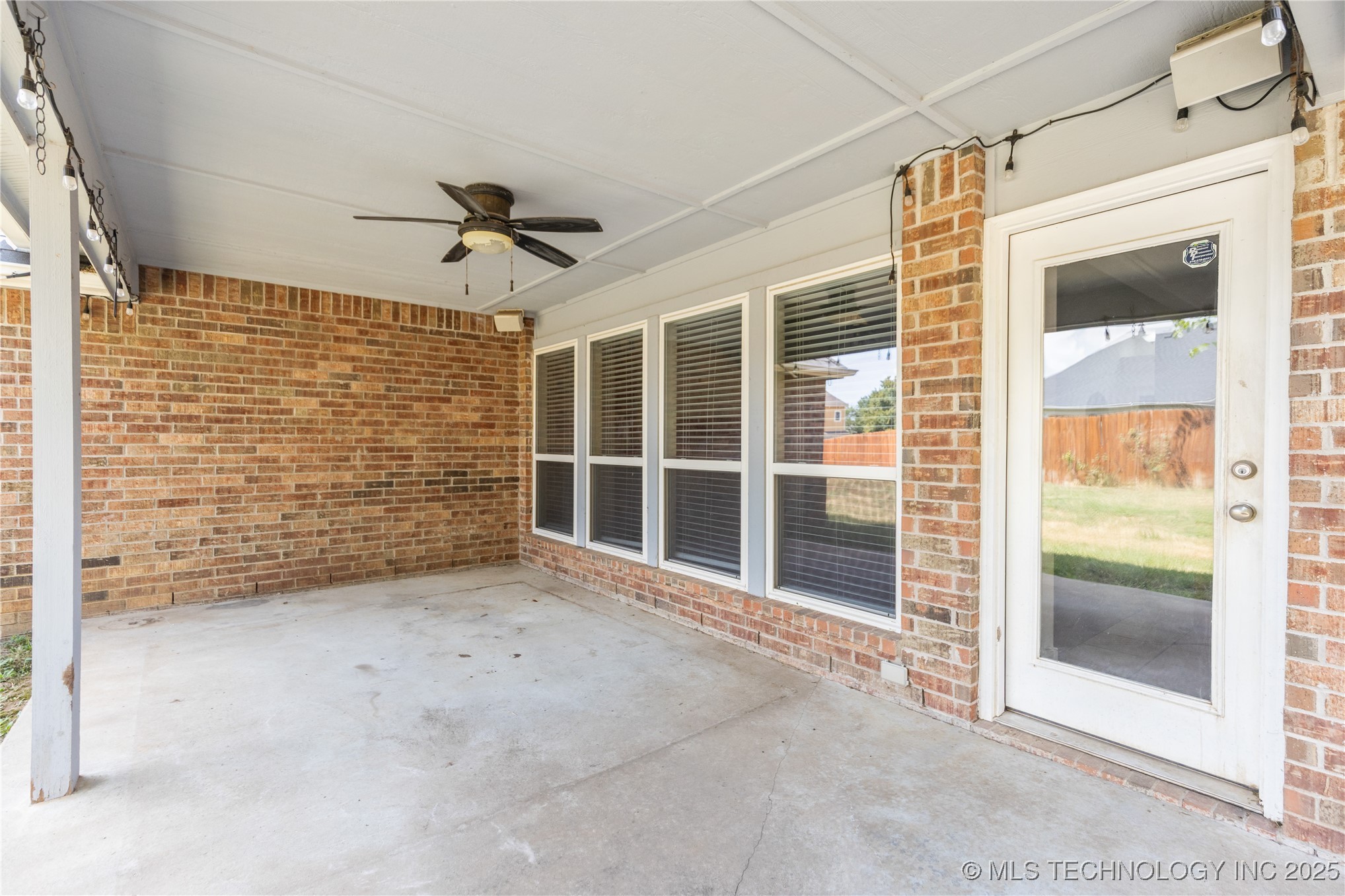 10206 N 142nd East Avenue