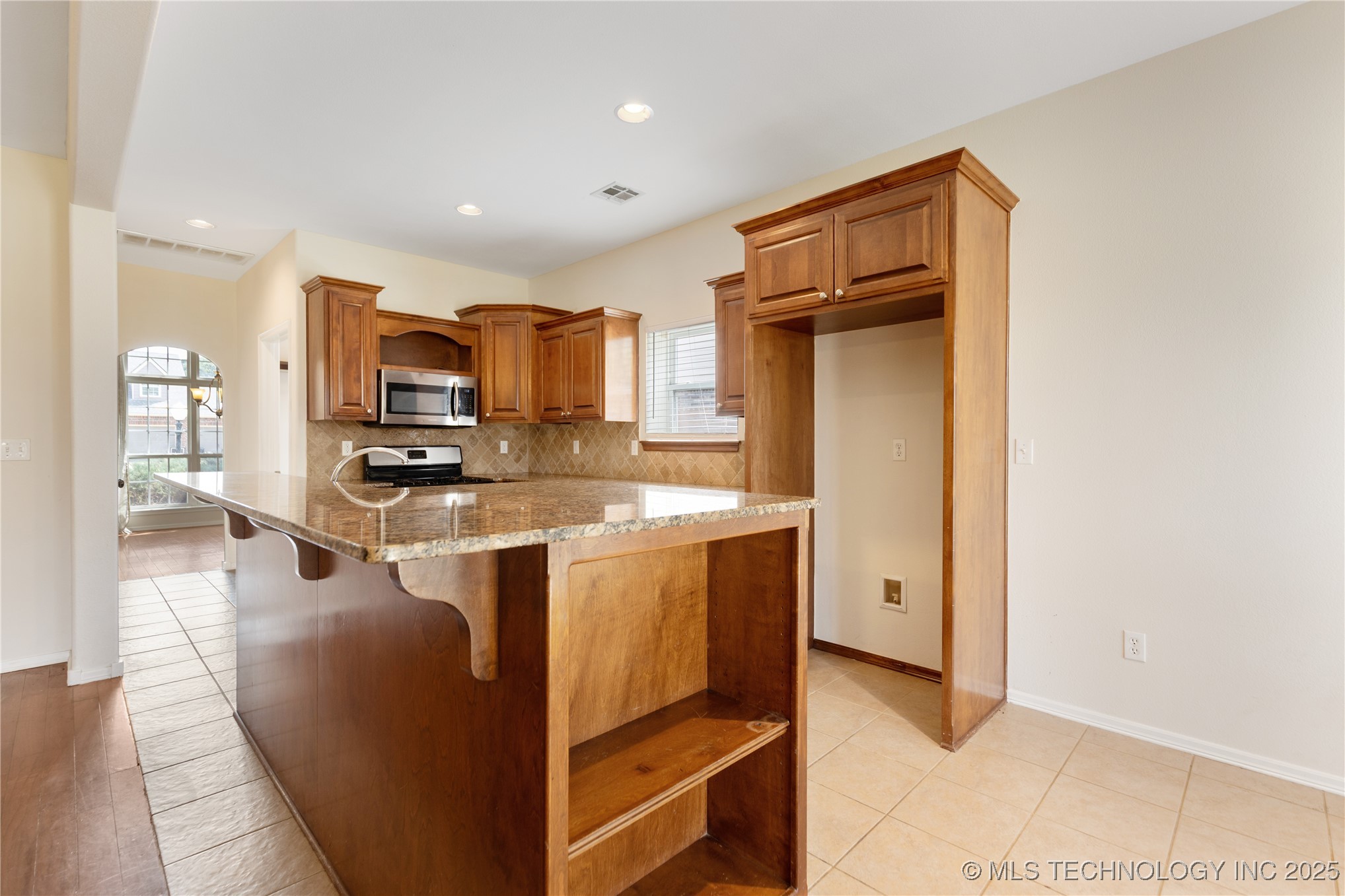 10206 N 142nd East Avenue