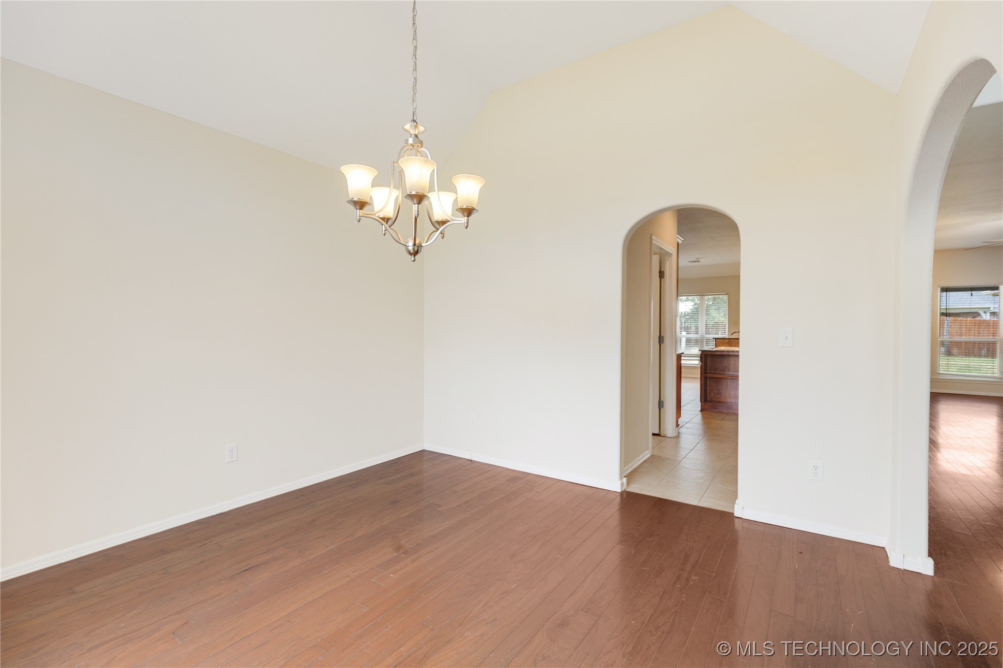 10206 N 142nd East Avenue