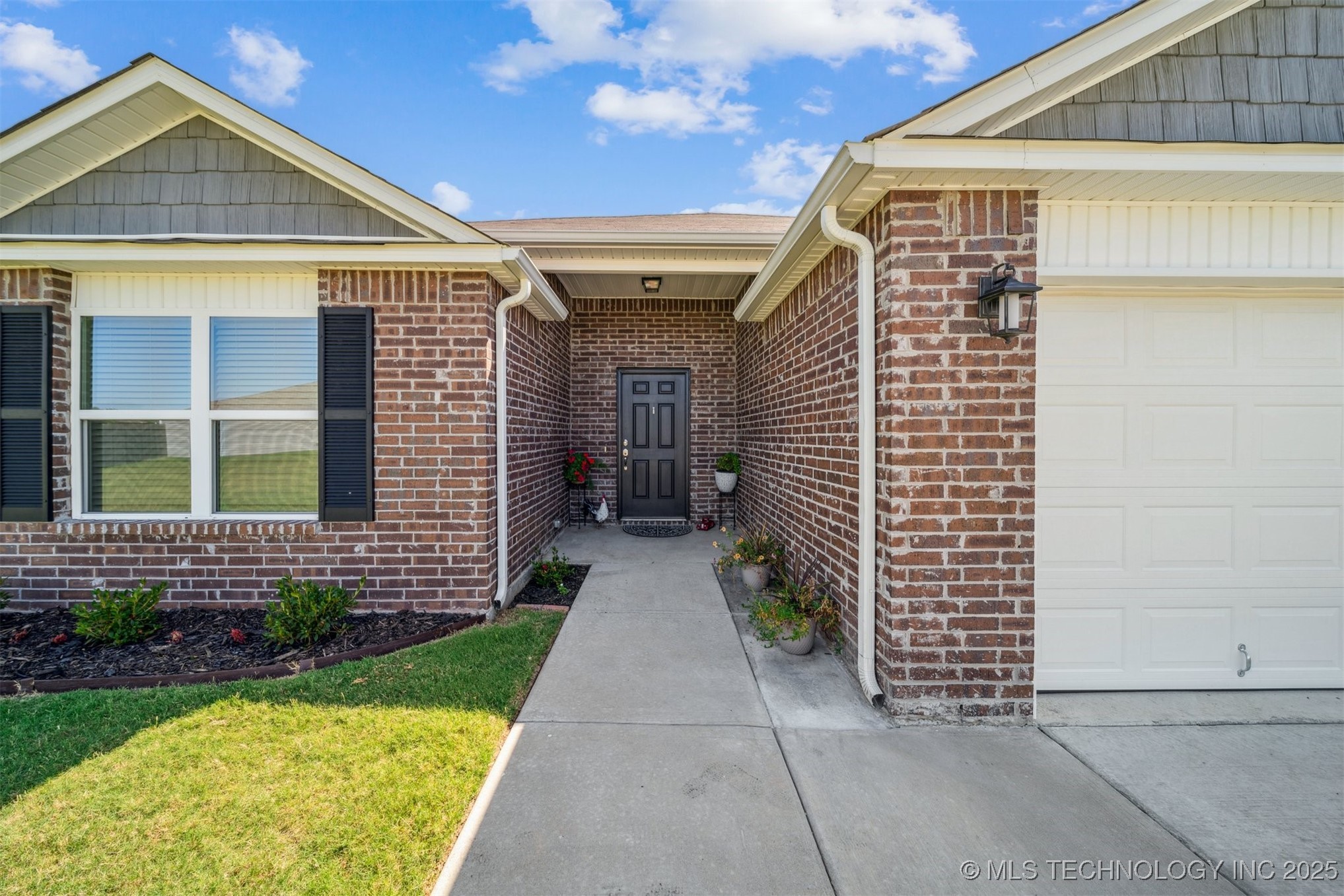 10019 E 107th Place North