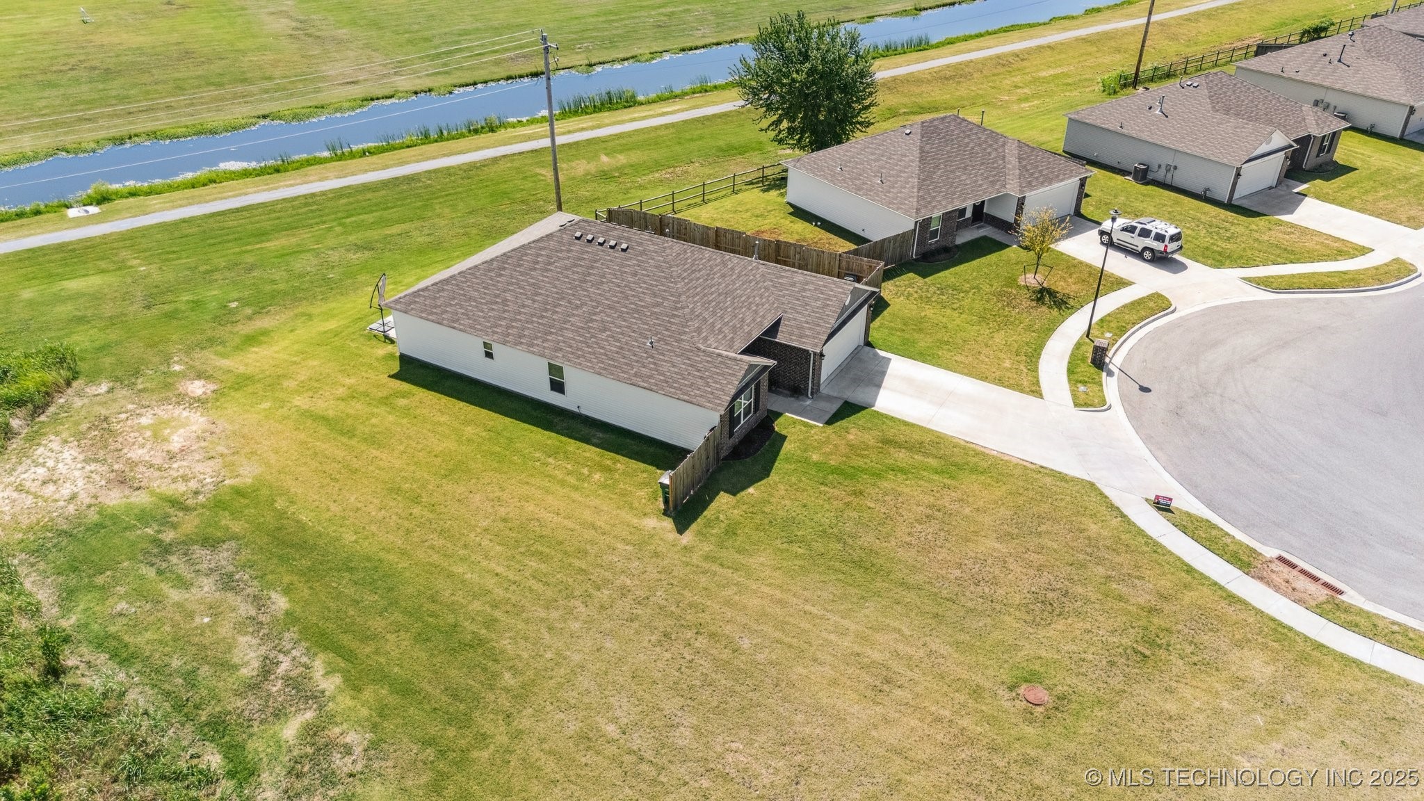 10019 E 107th Place North