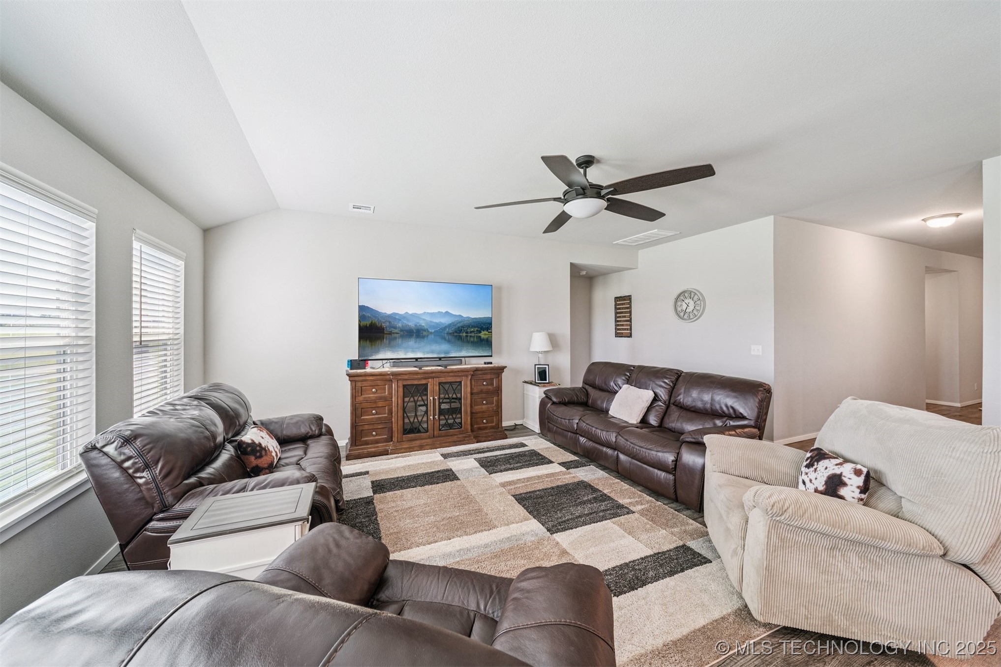 10019 E 107th Place North