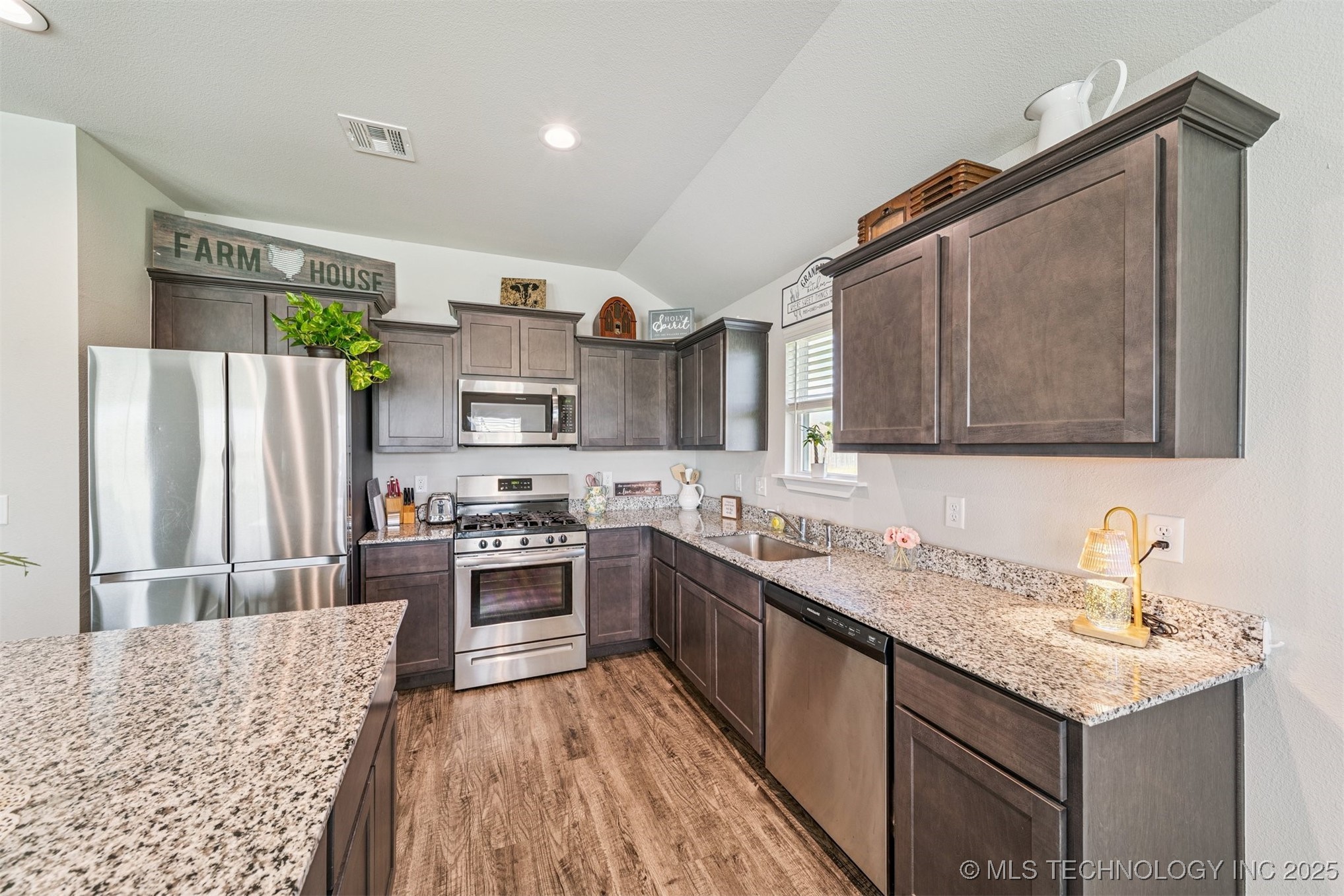 10019 E 107th Place North