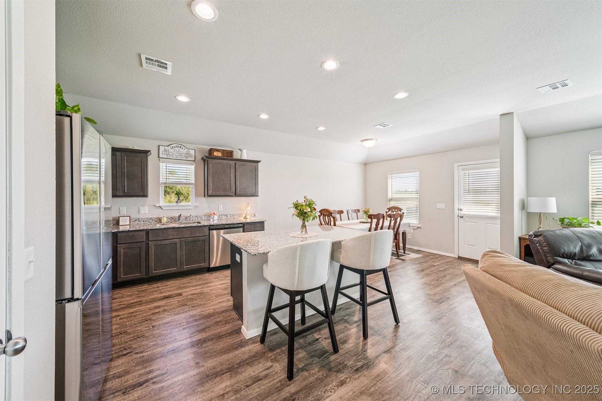 10019 E 107th Place North